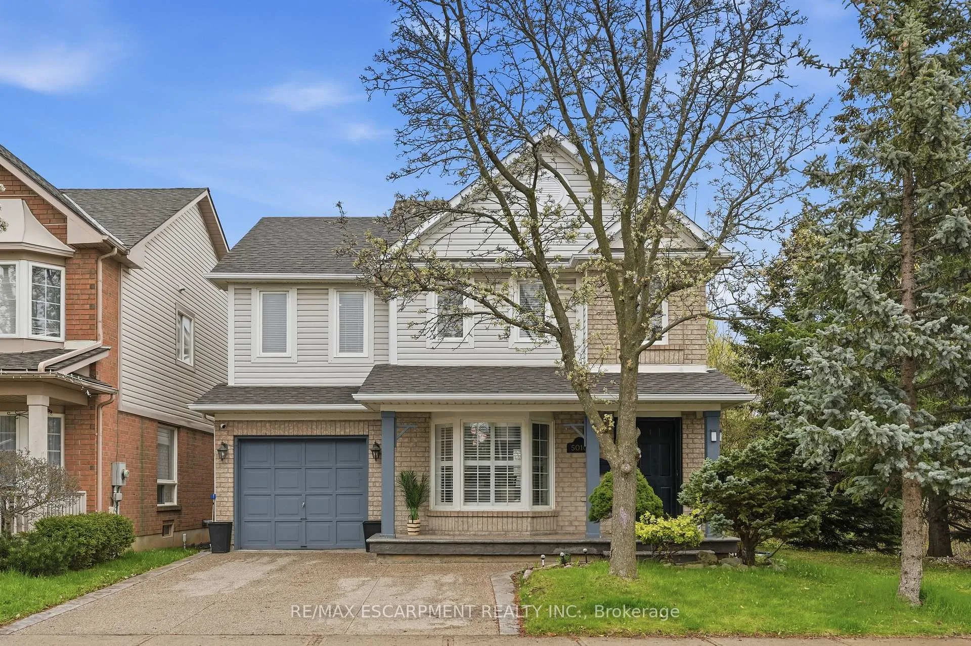 Photo 1 of 5010 Bunton Crescent, Burlington, Orchard — HOMEH