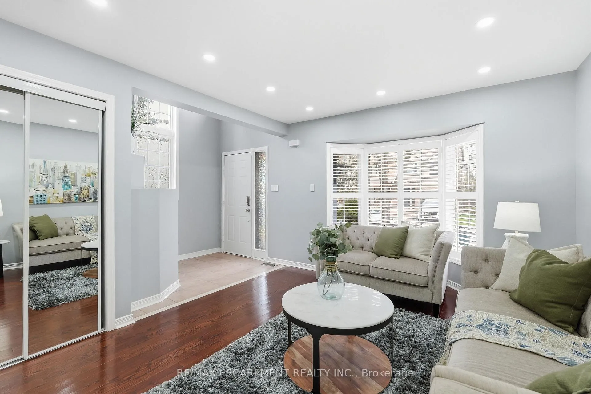 Photo 9 of 5010 Bunton Crescent, Burlington, Orchard — HOMEH