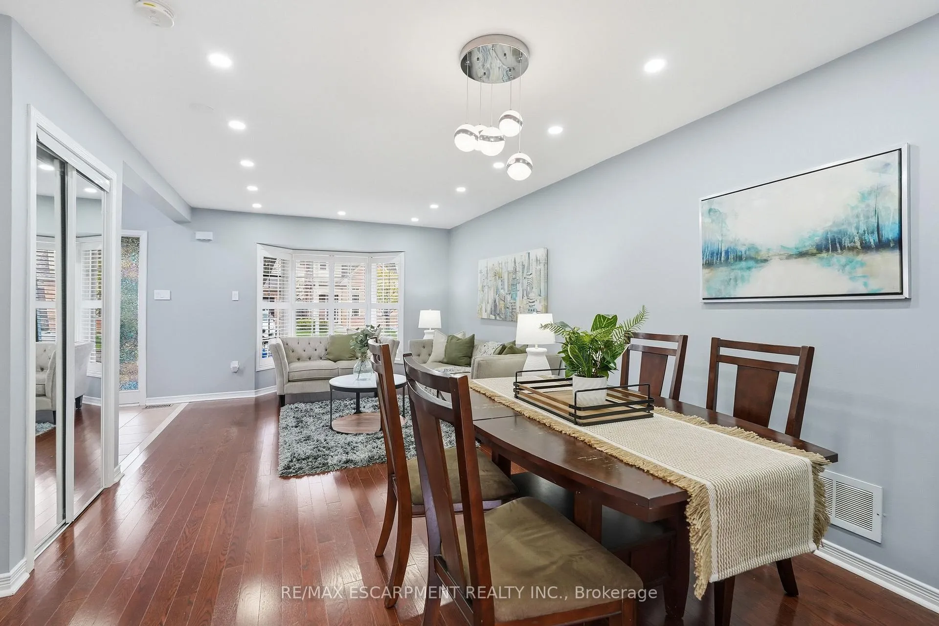 Photo 11 of 5010 Bunton Crescent, Burlington, Orchard — HOMEH