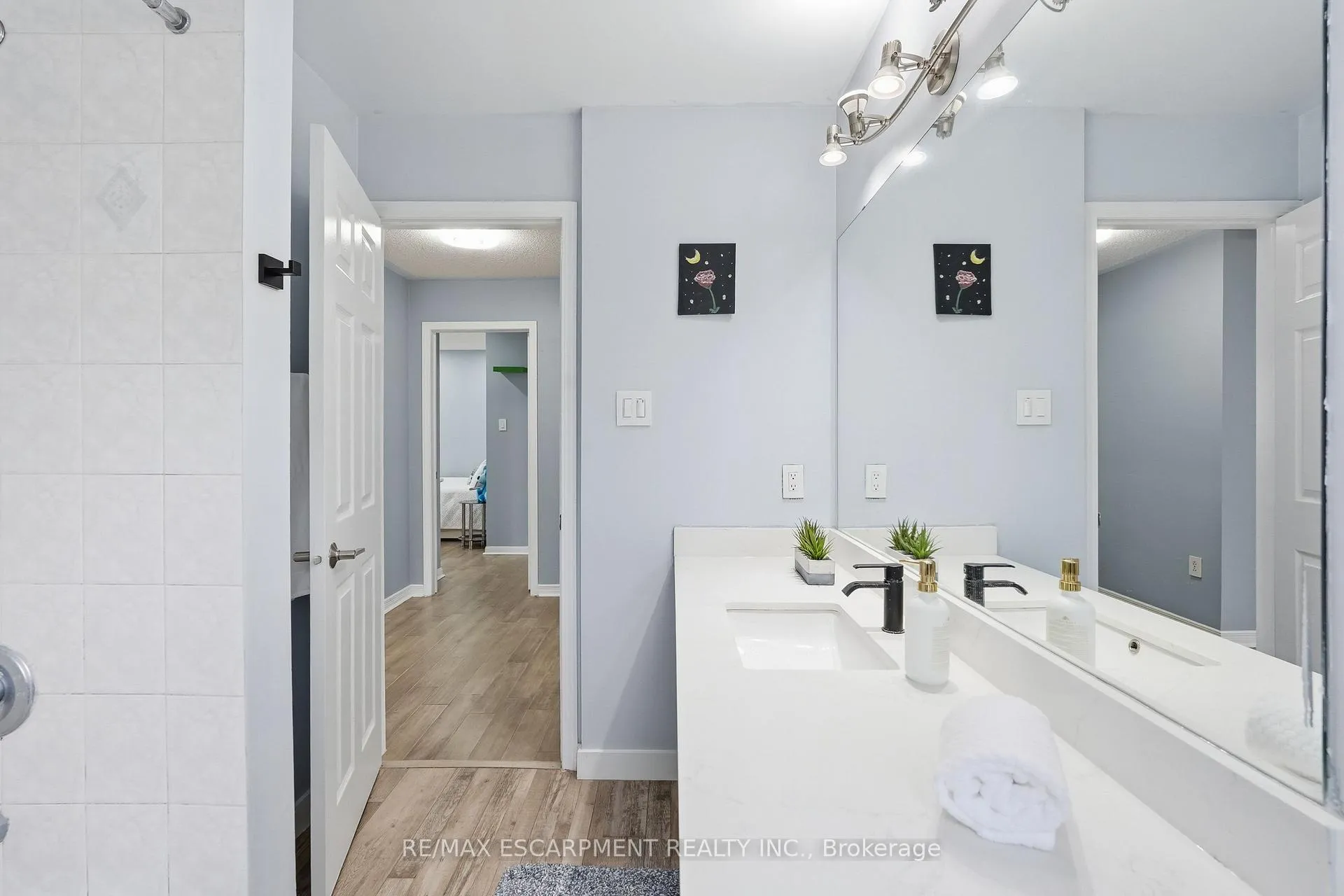 Photo 26 of 5010 Bunton Crescent, Burlington, Orchard — HOMEH