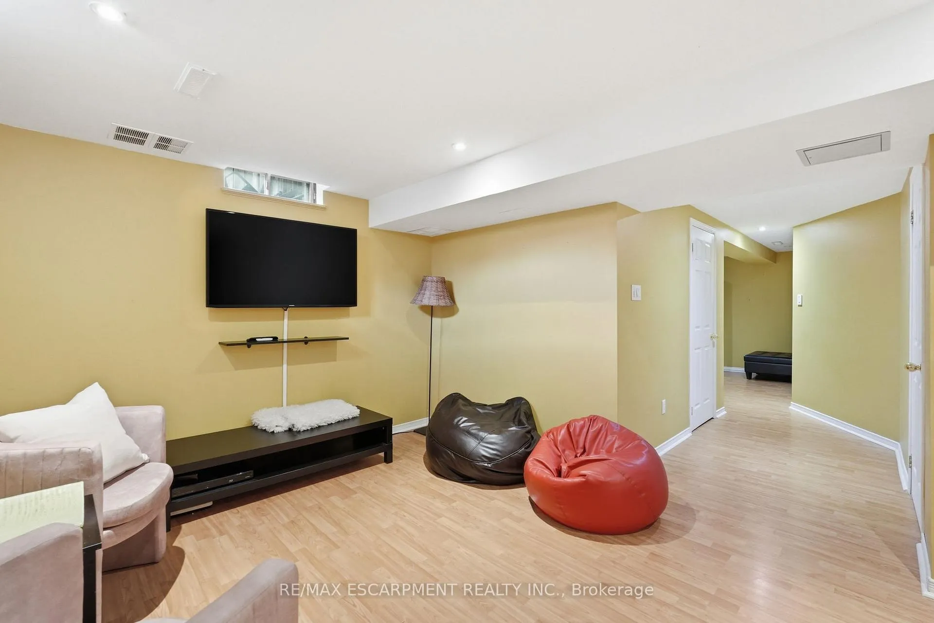 Photo 40 of 5010 Bunton Crescent, Burlington, Orchard — HOMEH