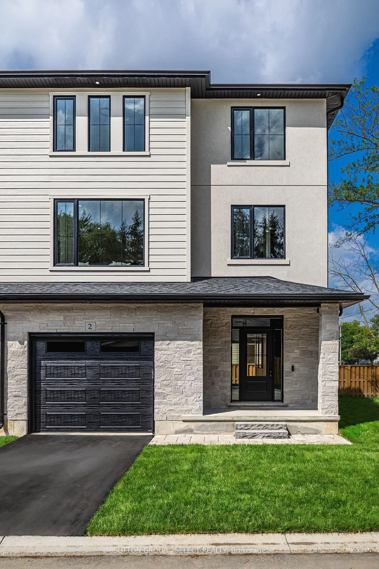 Photo 1 of Unit 2, 233 Upper Queen Street, Thames Centre, Thorndale — HOMEH