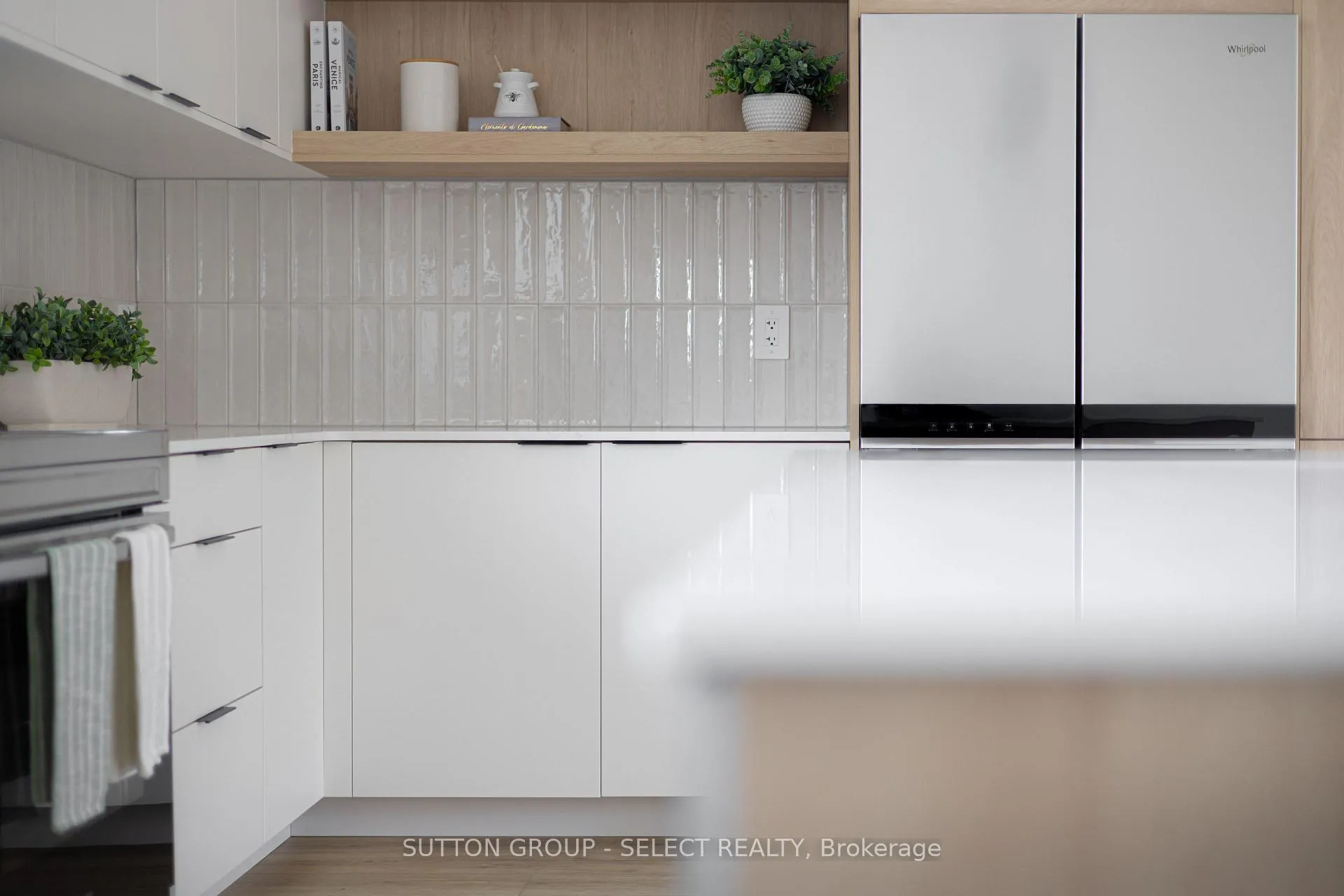 Photo 12 of Unit 2, 233 Upper Queen Street, Thames Centre, Thorndale — HOMEH