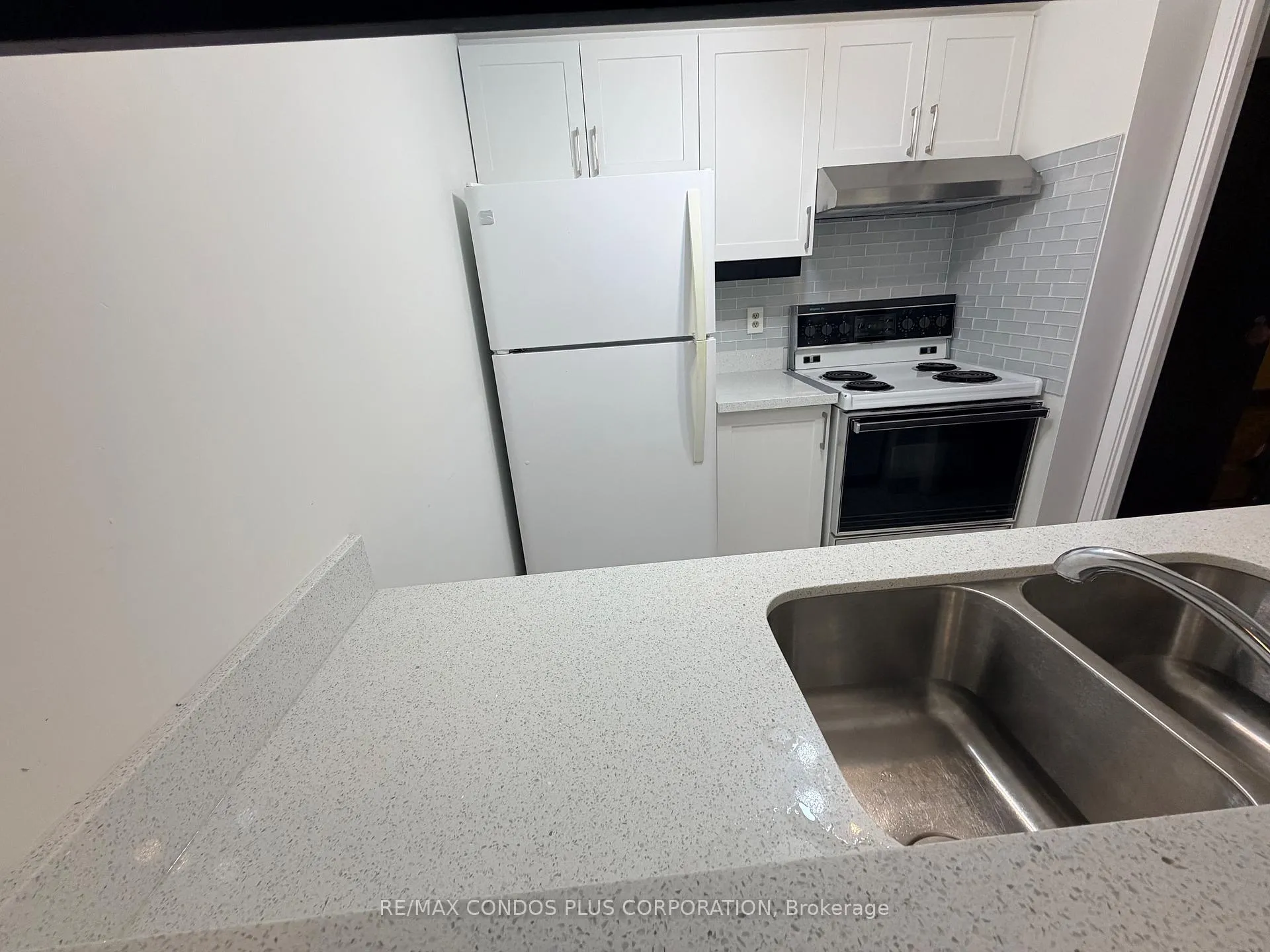 Photo 12 of Unit 720, 711 Bay Street, Toronto, Bay Street Corridor — HOMEH