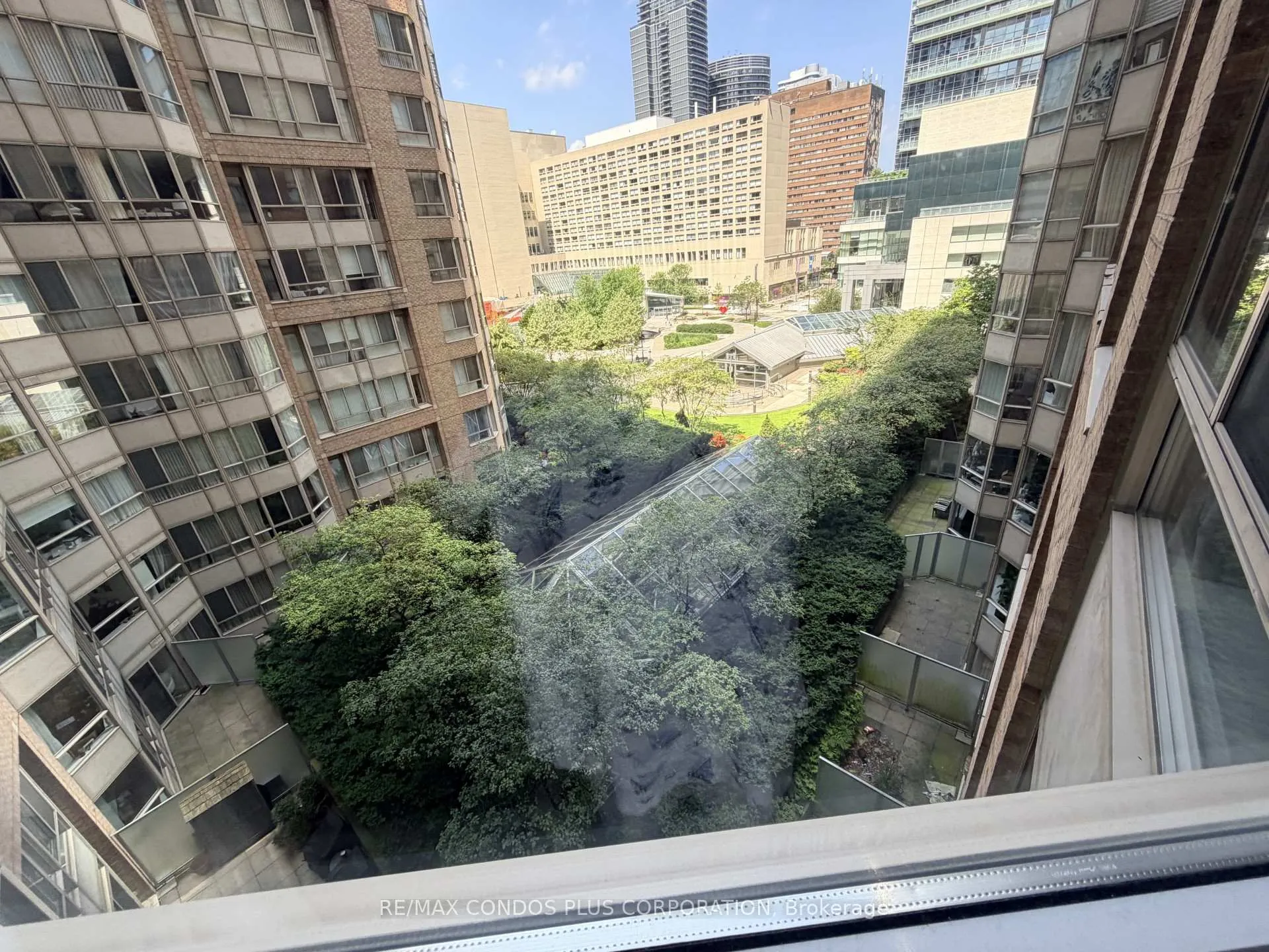 Photo 21 of Unit 720, 711 Bay Street, Toronto, Bay Street Corridor — HOMEH