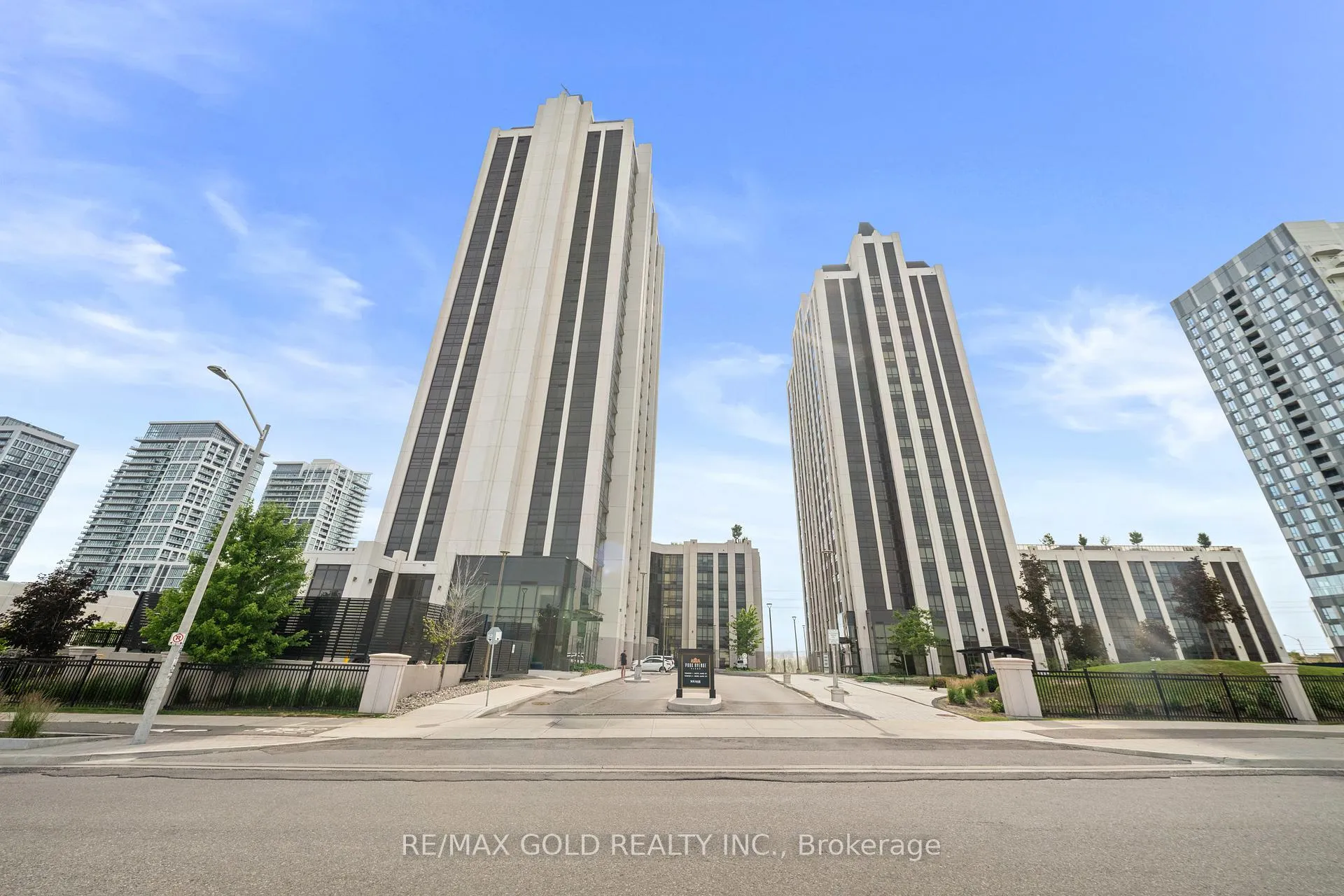 Photo 3 of Unit 618, 9075 Jane Street, Vaughan, Concord — HOMEH