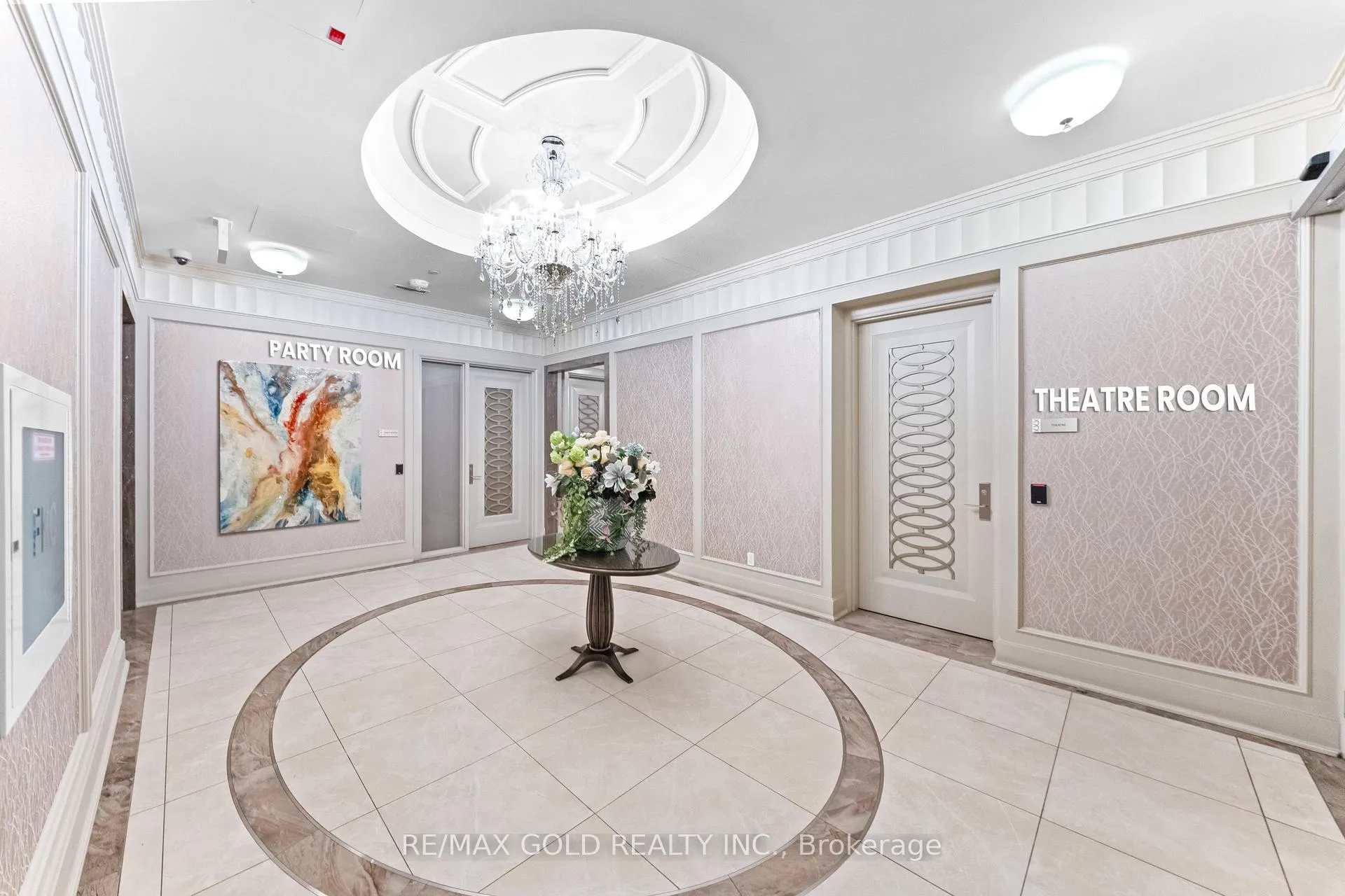 Photo 8 of Unit 618, 9075 Jane Street, Vaughan, Concord — HOMEH