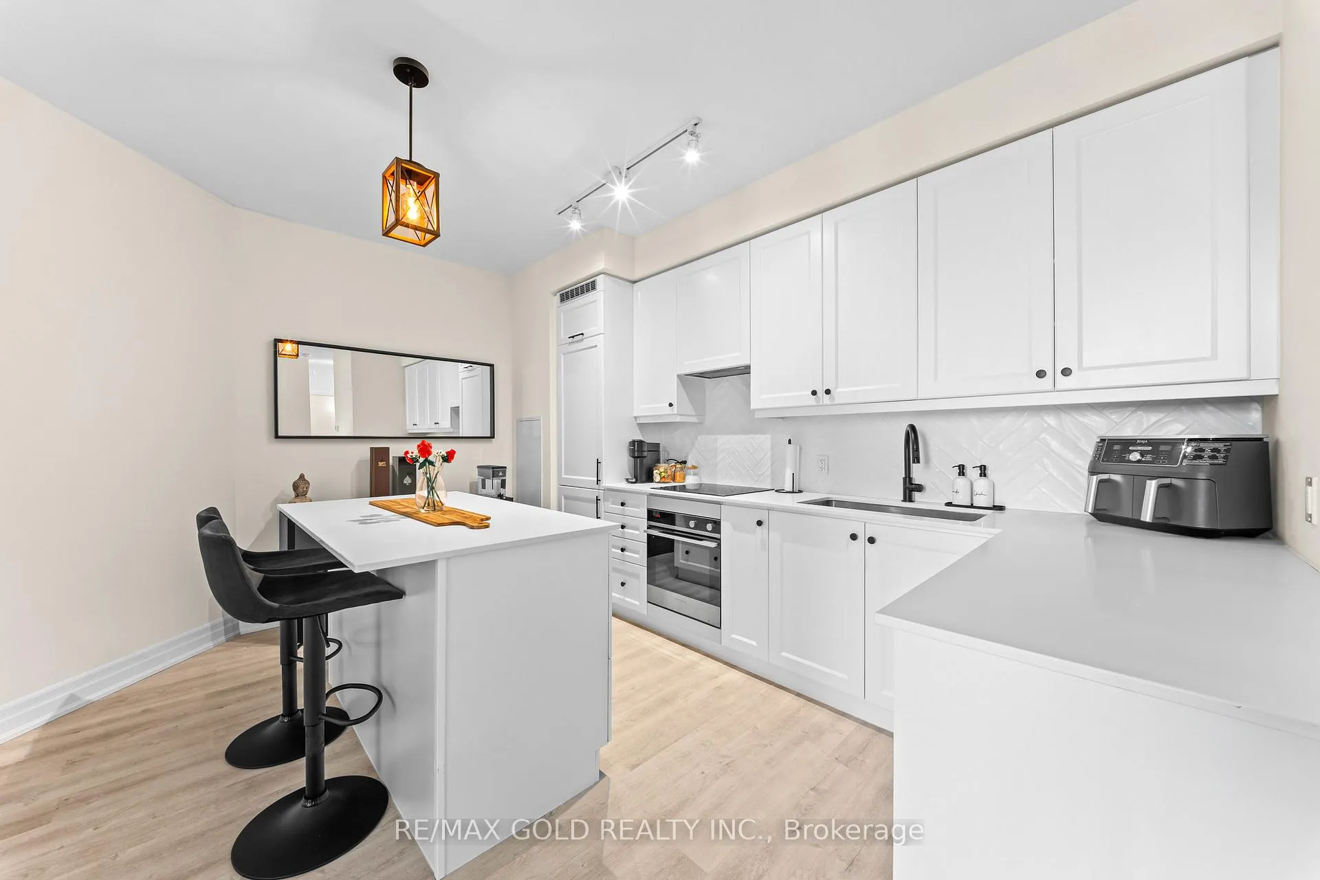 Photo 15 of Unit 618, 9075 Jane Street, Vaughan, Concord — HOMEH