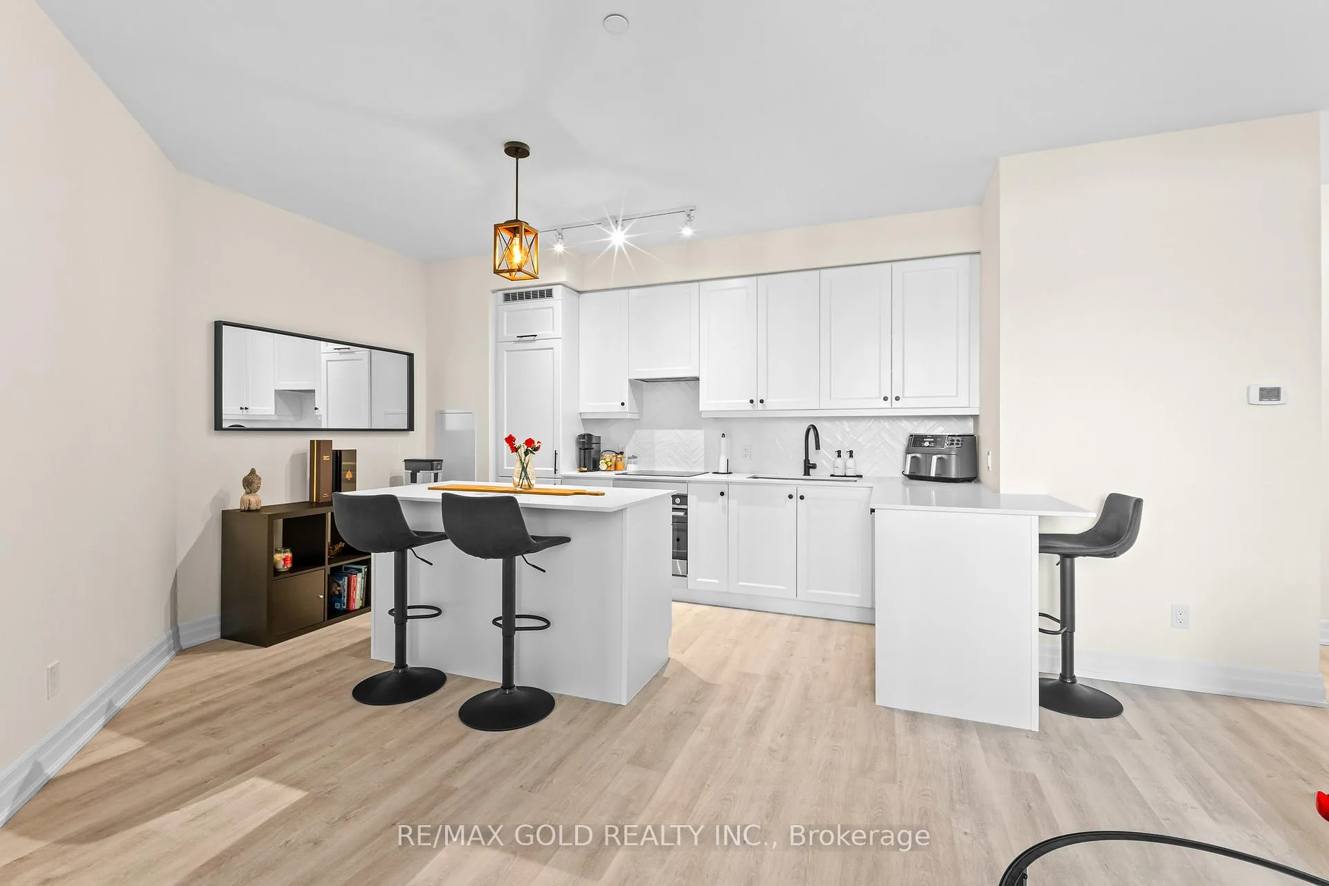Photo 17 of Unit 618, 9075 Jane Street, Vaughan, Concord — HOMEH
