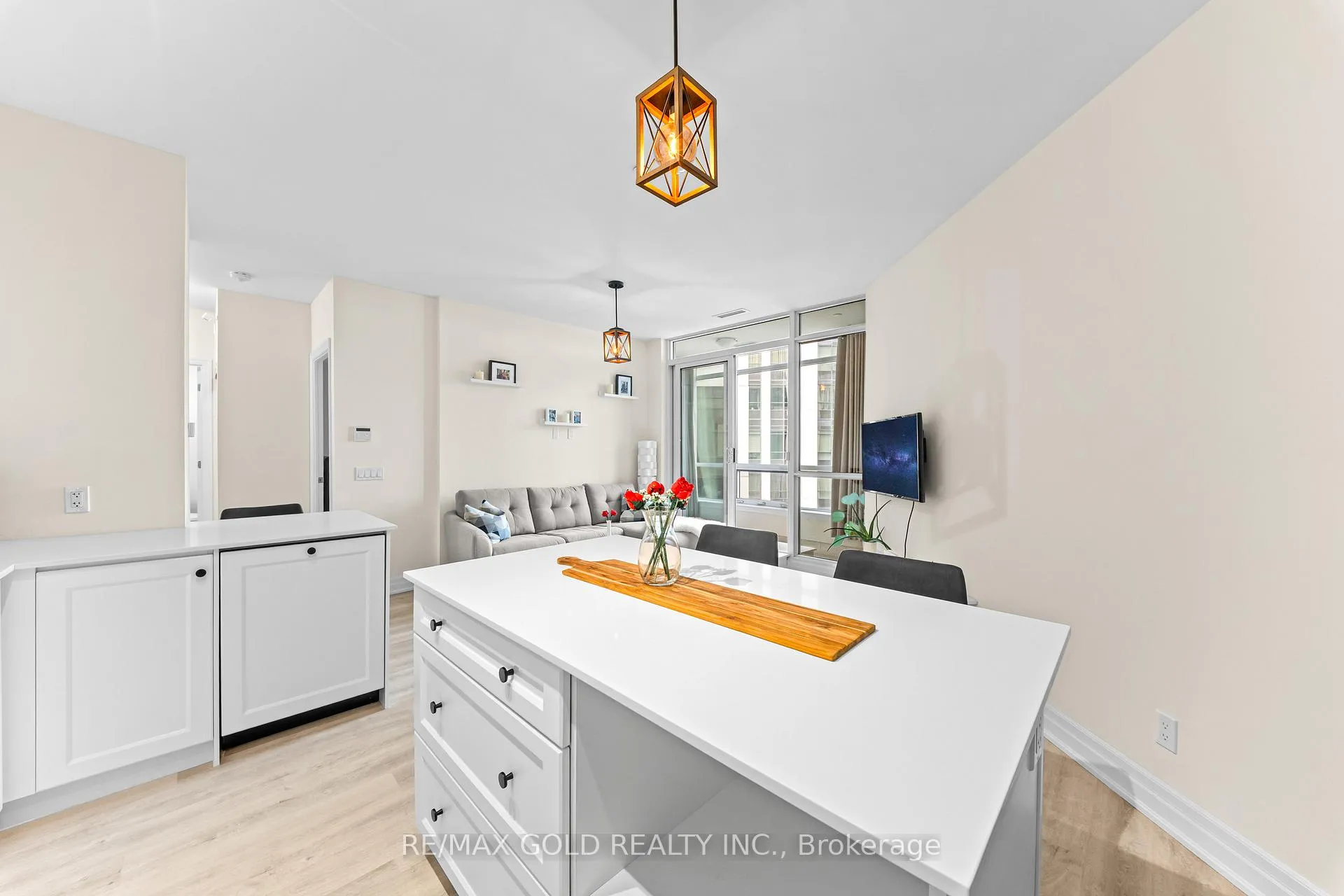 Photo 19 of Unit 618, 9075 Jane Street, Vaughan, Concord — HOMEH