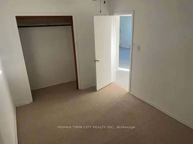 Photo 14 of Unit 4, 107 Sixth Avenue, Brantford, Eagle Place West — HOMEH