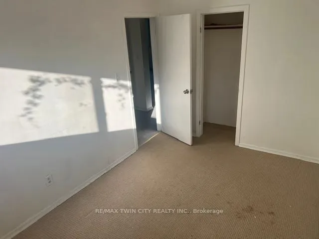 Photo 16 of Unit 4, 107 Sixth Avenue, Brantford, Eagle Place West — HOMEH