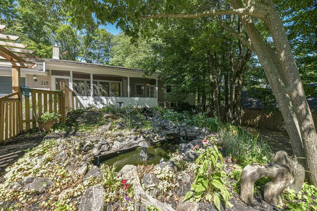 Photo 10 of 115 Douglas Street, Gravenhurst, Muskoka (S) — HOMEH