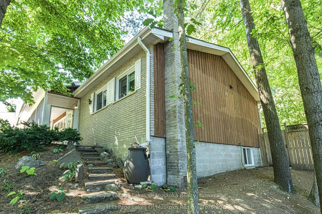 Photo 15 of 115 Douglas Street, Gravenhurst, Muskoka (S) — HOMEH