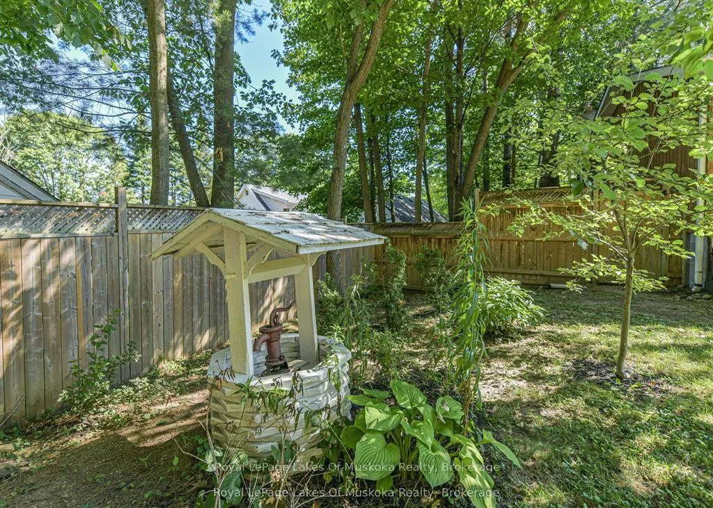 Photo 18 of 115 Douglas Street, Gravenhurst, Muskoka (S) — HOMEH