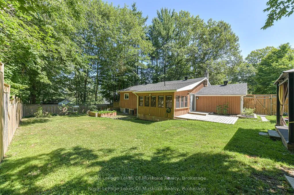 Photo 21 of 115 Douglas Street, Gravenhurst, Muskoka (S) — HOMEH