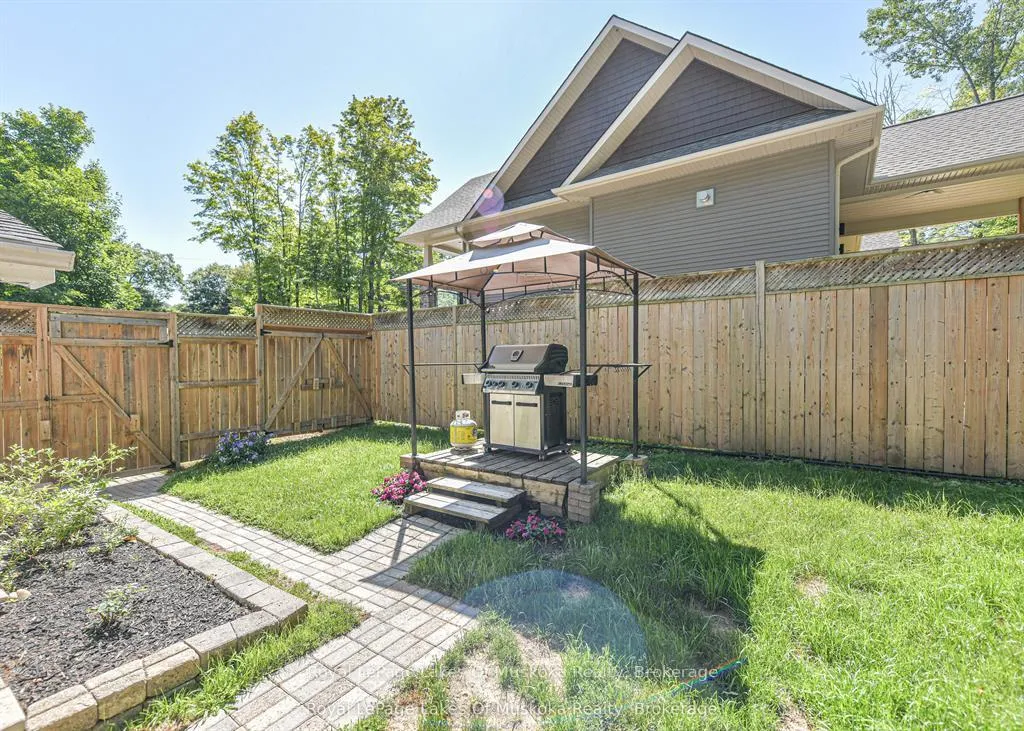 Photo 24 of 115 Douglas Street, Gravenhurst, Muskoka (S) — HOMEH