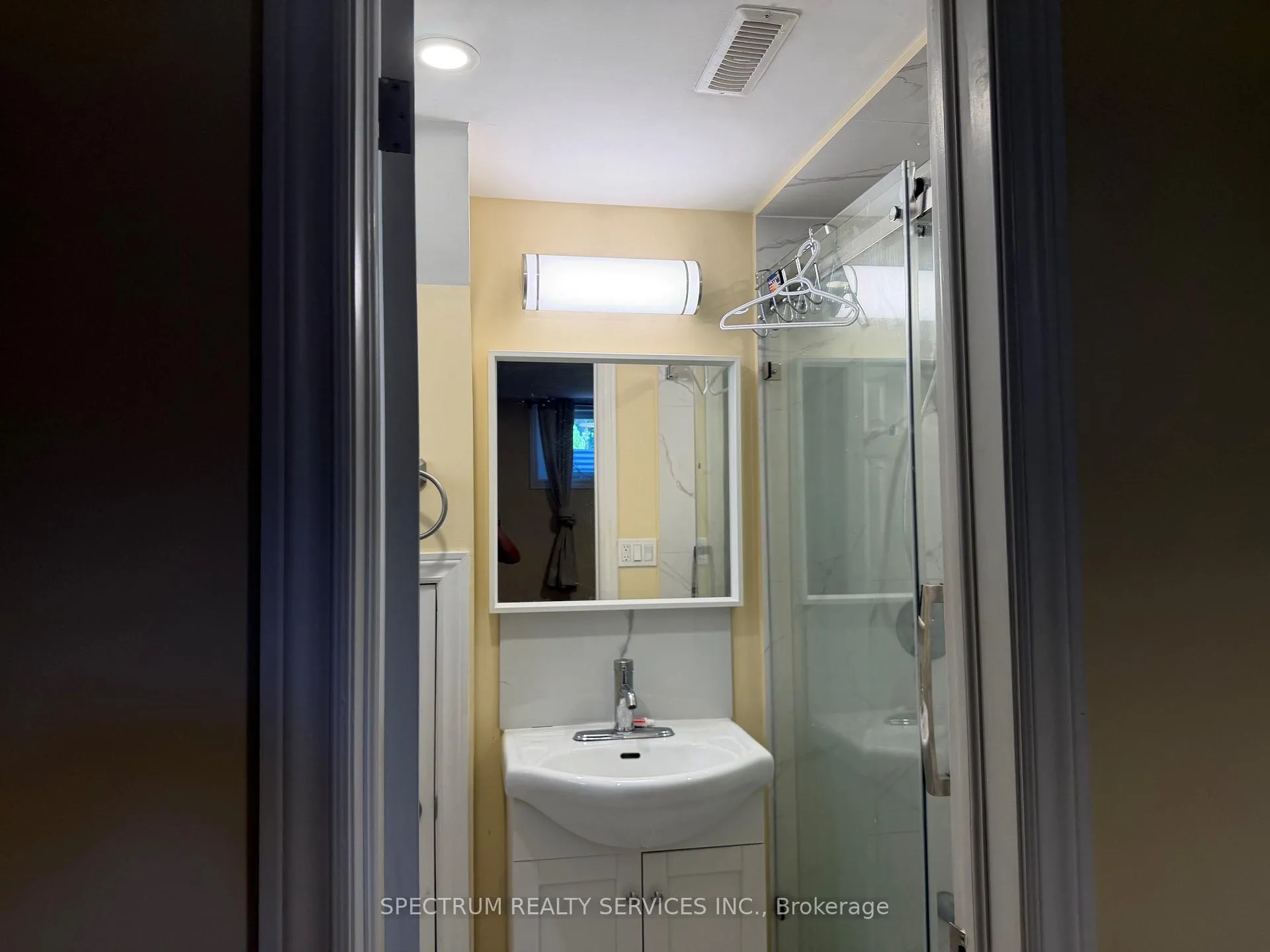 Photo 6 of Unit BSMT, 12 Hamer Boulevard S, Etobicoke, Kingsview Village-The Westway — HOMEH
