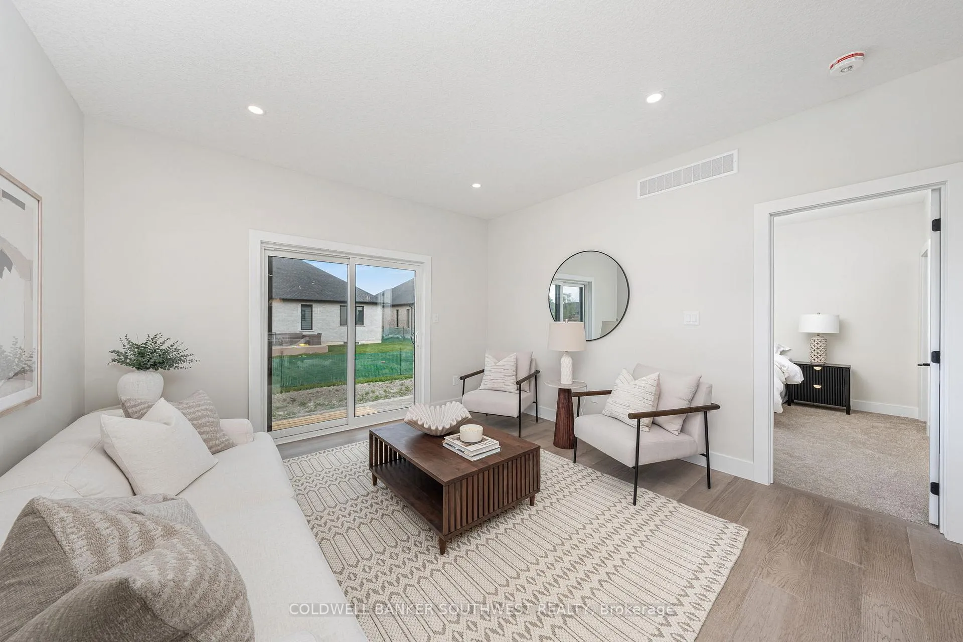 Photo 13 of 520 Anise Lane, Sarnia — HOMEH