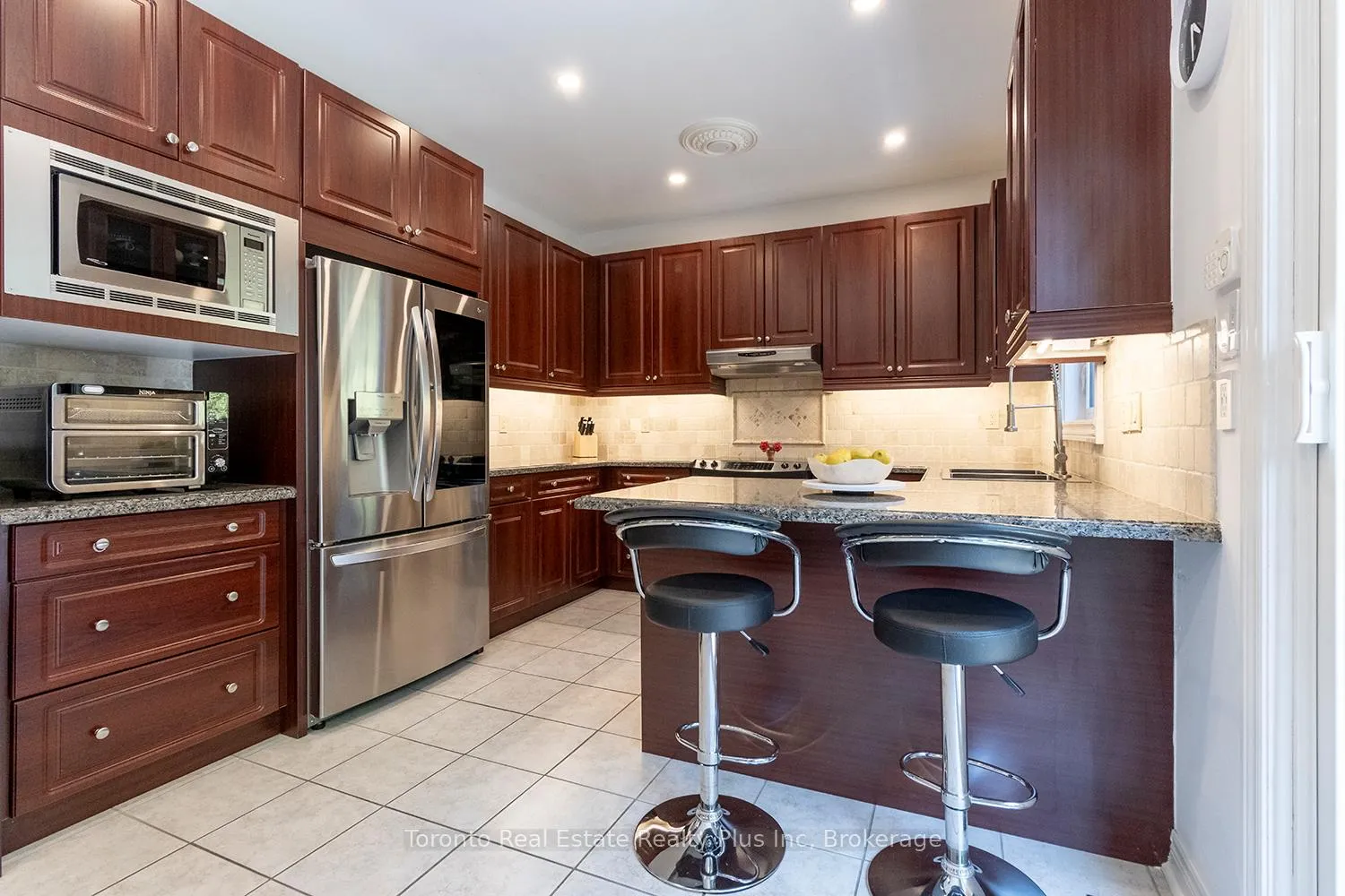 Photo 32 of 14 Riel Drive, Richmond Hill, Oak Ridges — HOMEH