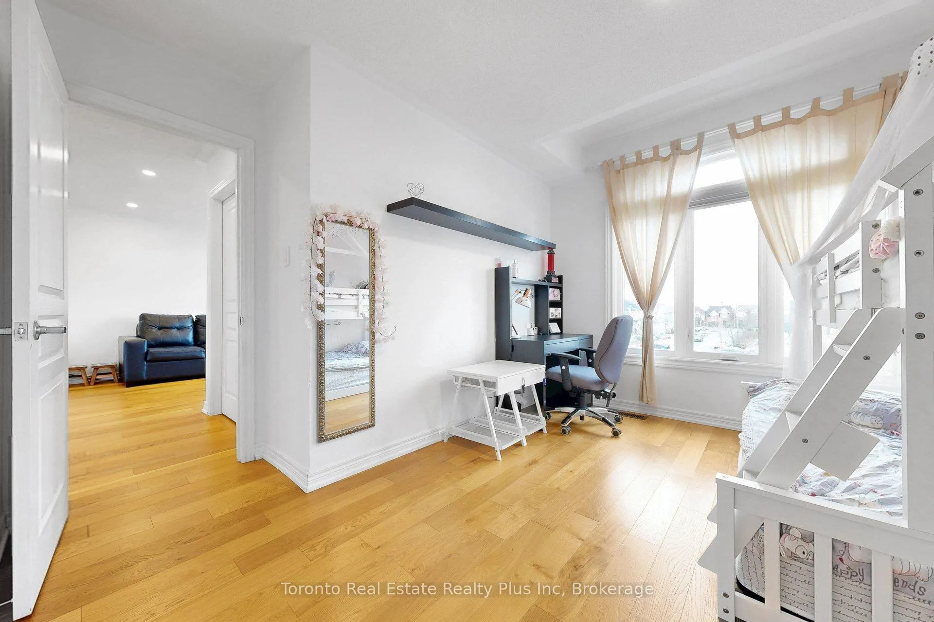Photo 37 of 14 Riel Drive, Richmond Hill, Oak Ridges — HOMEH