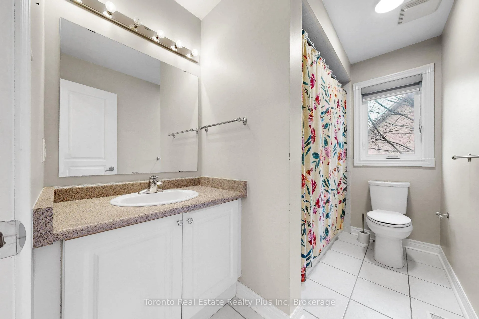 Photo 45 of 14 Riel Drive, Richmond Hill, Oak Ridges — HOMEH