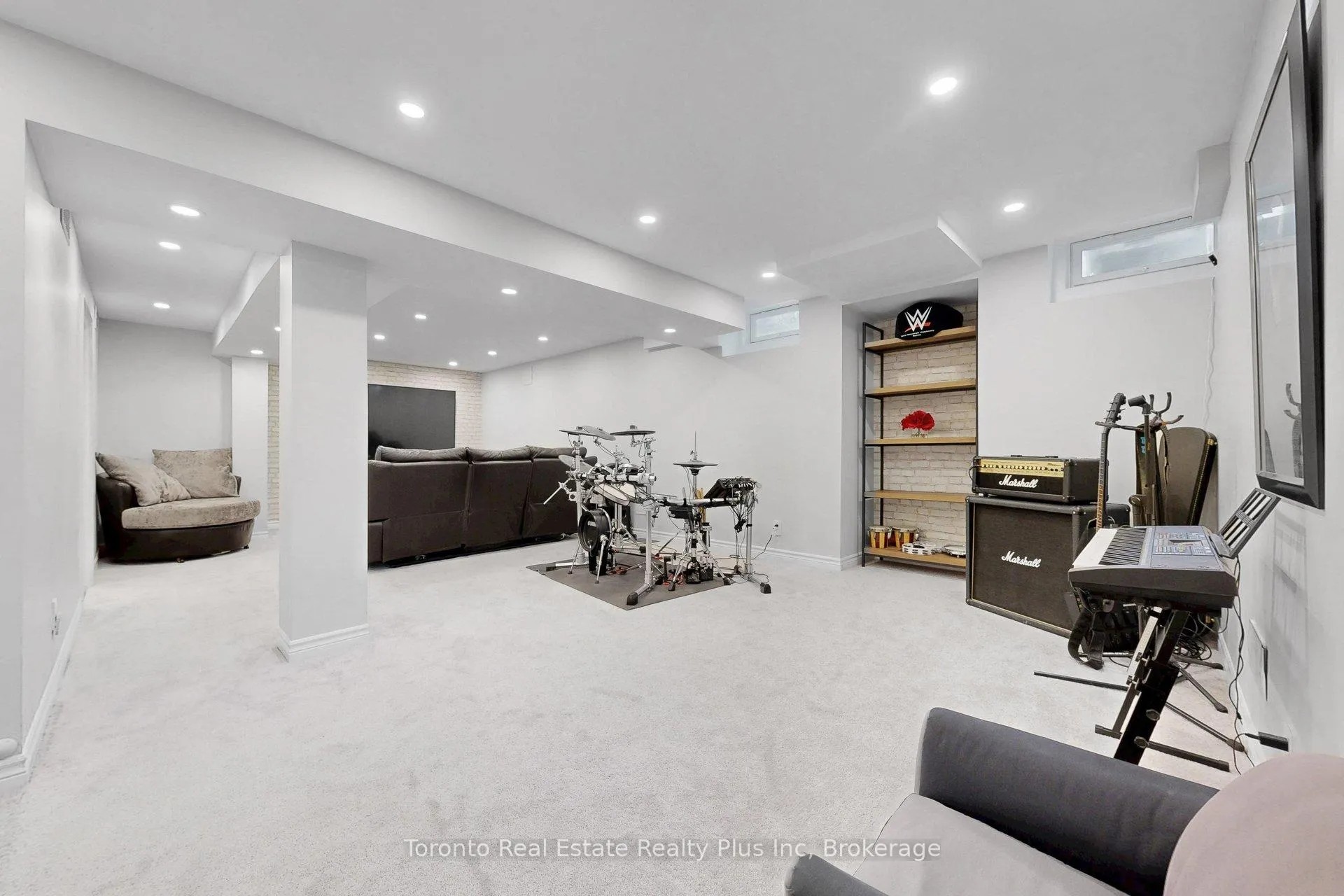 Photo 48 of 14 Riel Drive, Richmond Hill, Oak Ridges — HOMEH