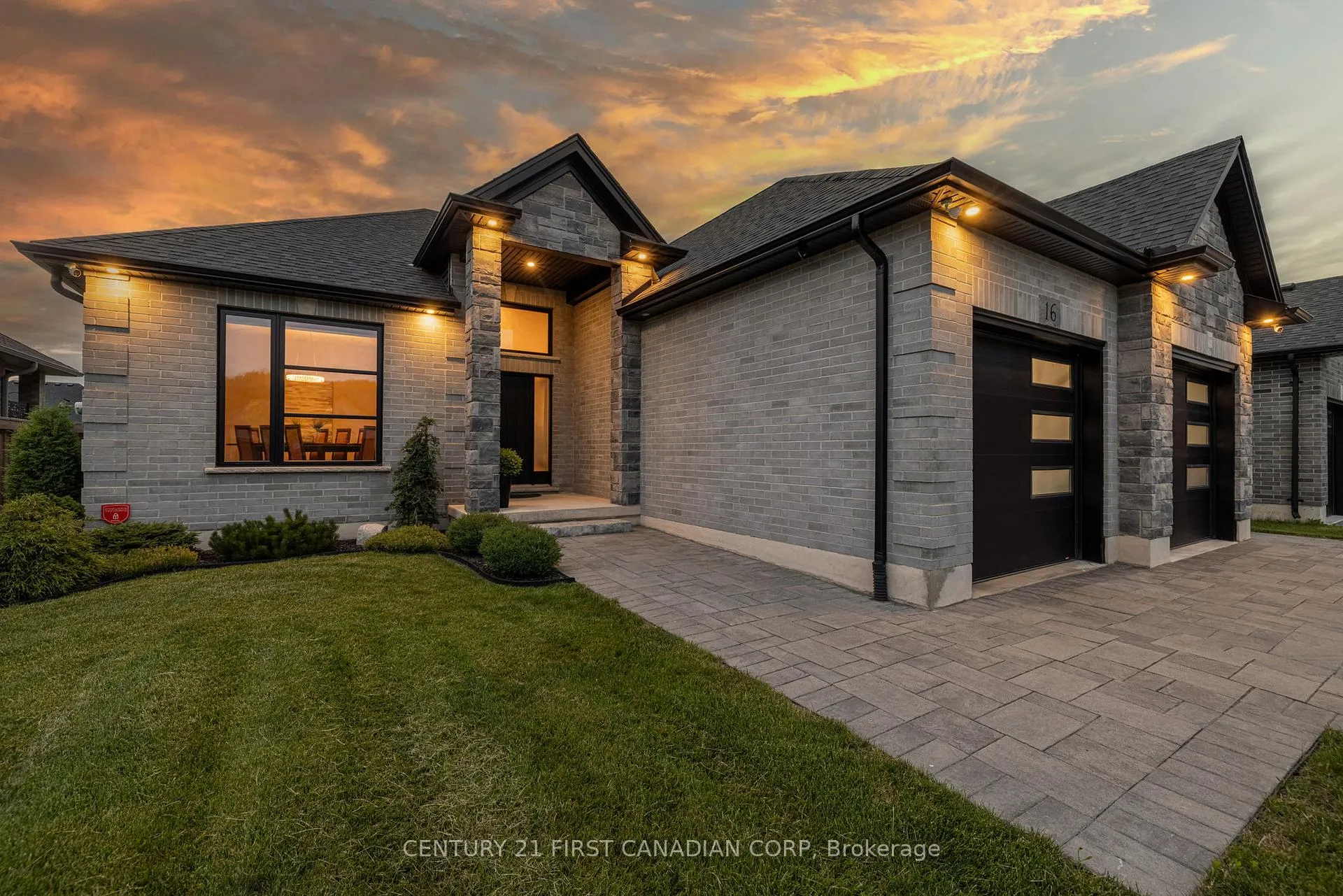 Photo 4 of 16 Foxborough Place, Thames Centre, Thorndale — HOMEH