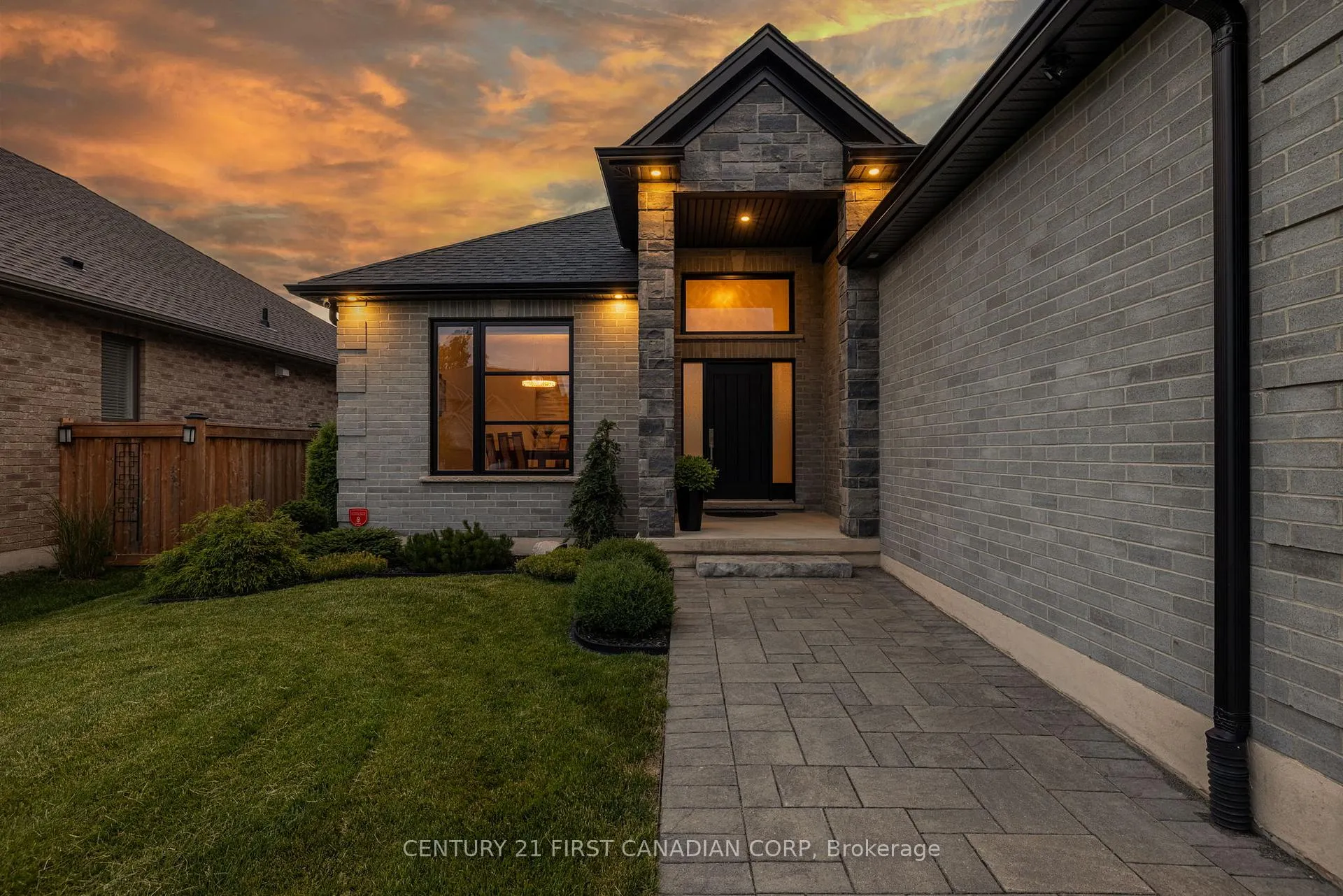 Photo 5 of 16 Foxborough Place, Thames Centre, Thorndale — HOMEH
