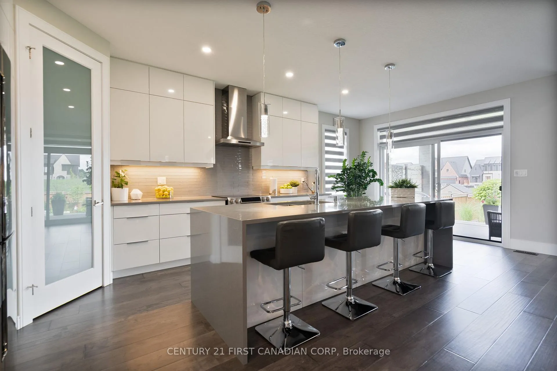 Photo 11 of 16 Foxborough Place, Thames Centre, Thorndale — HOMEH