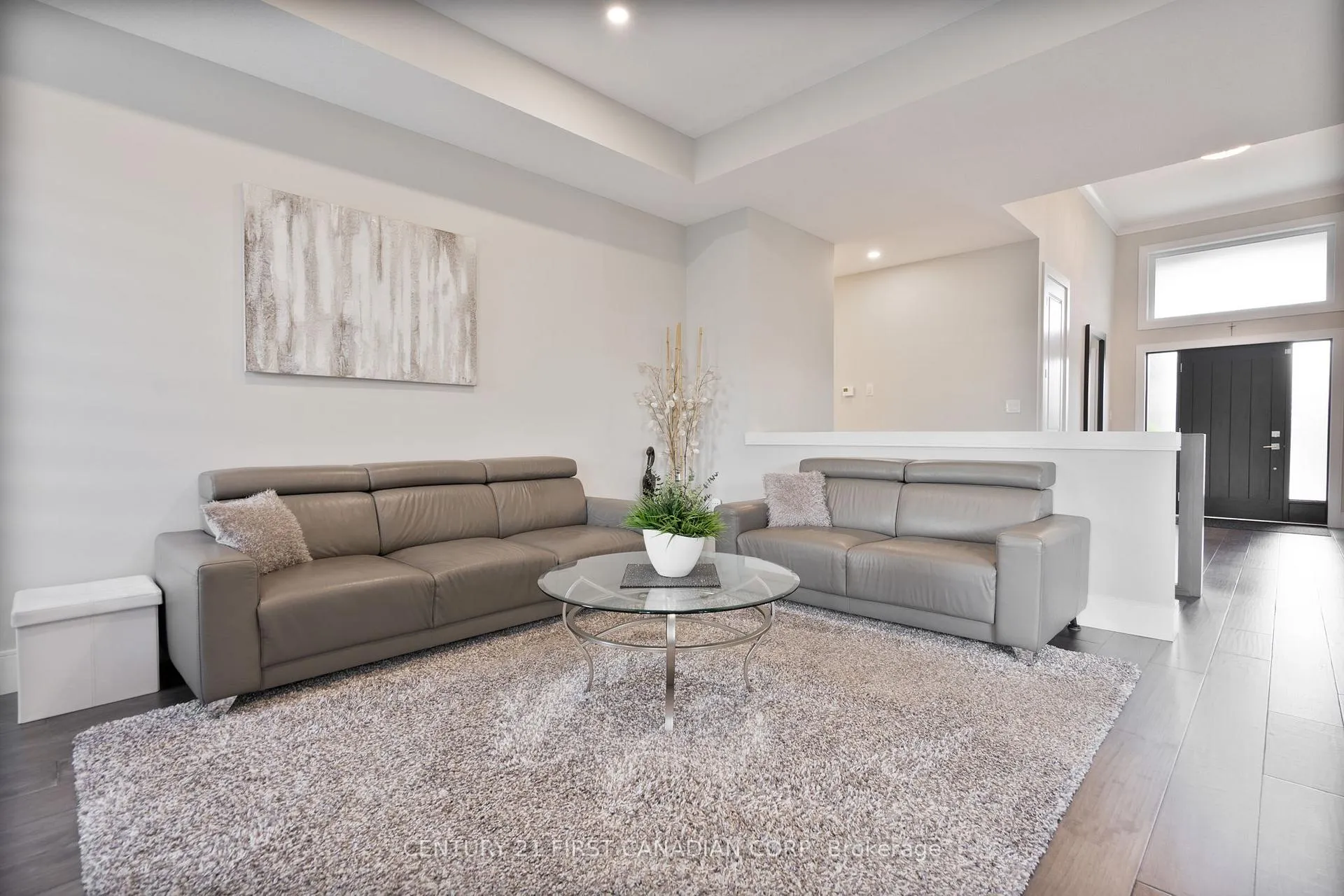 Photo 15 of 16 Foxborough Place, Thames Centre, Thorndale — HOMEH