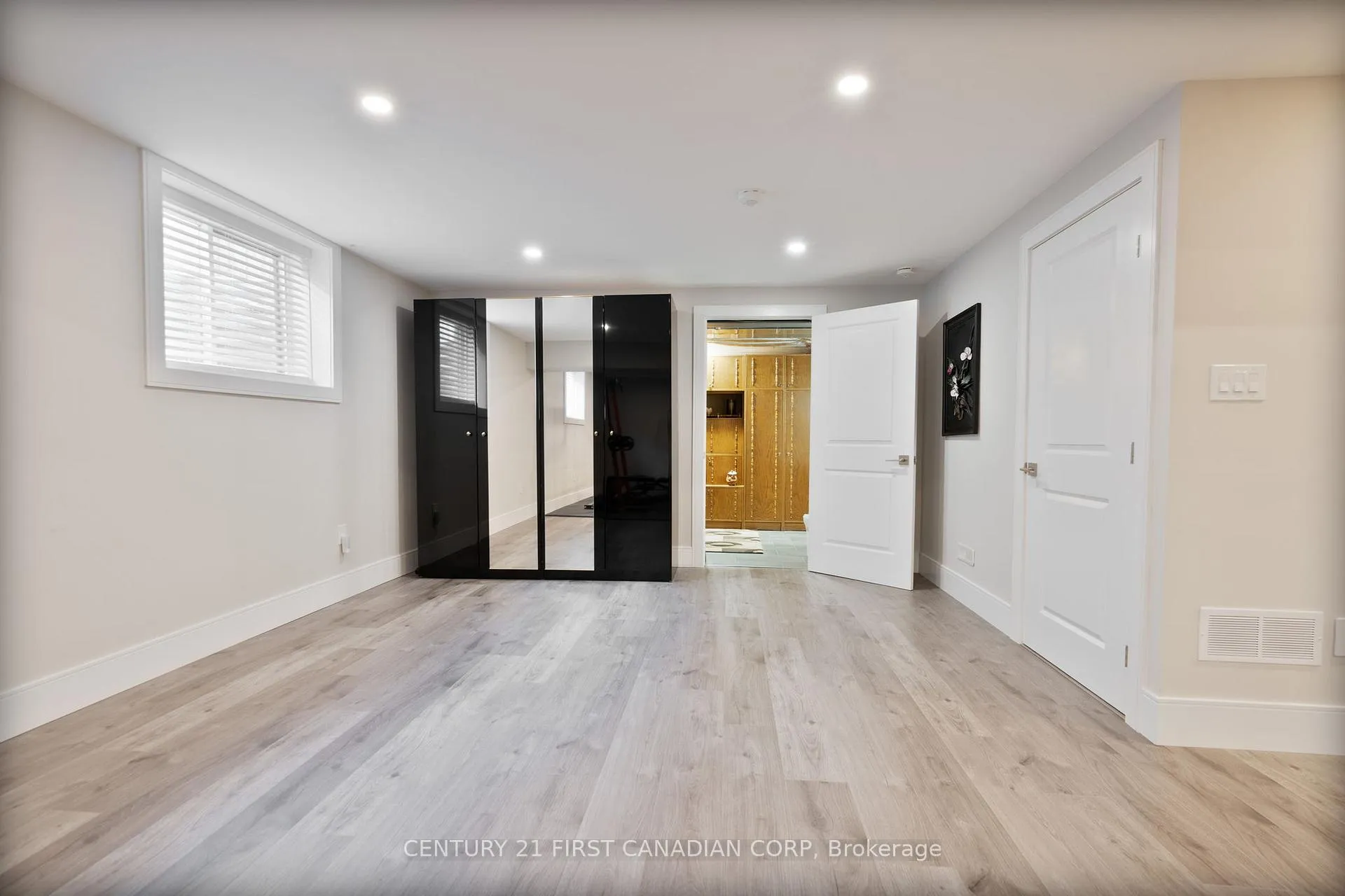 Photo 30 of 16 Foxborough Place, Thames Centre, Thorndale — HOMEH