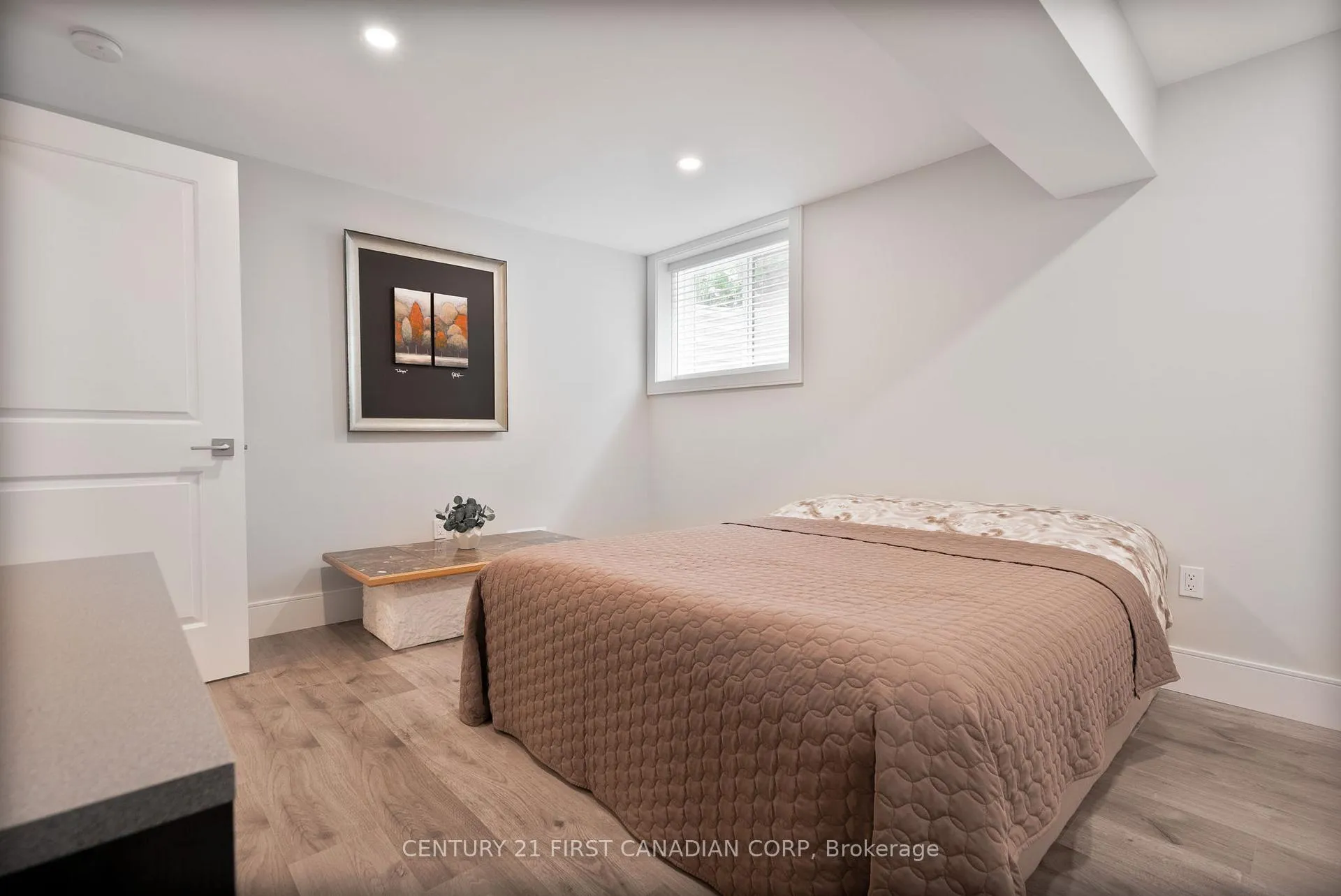 Photo 32 of 16 Foxborough Place, Thames Centre, Thorndale — HOMEH