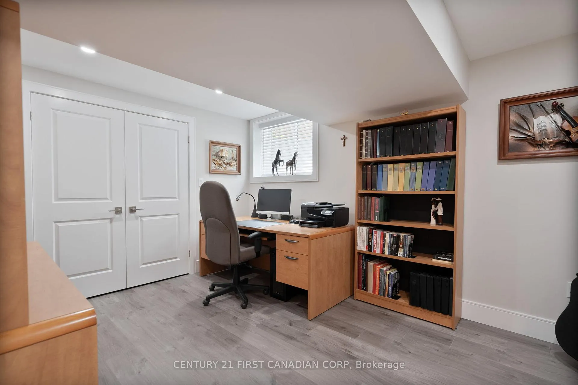 Photo 35 of 16 Foxborough Place, Thames Centre, Thorndale — HOMEH