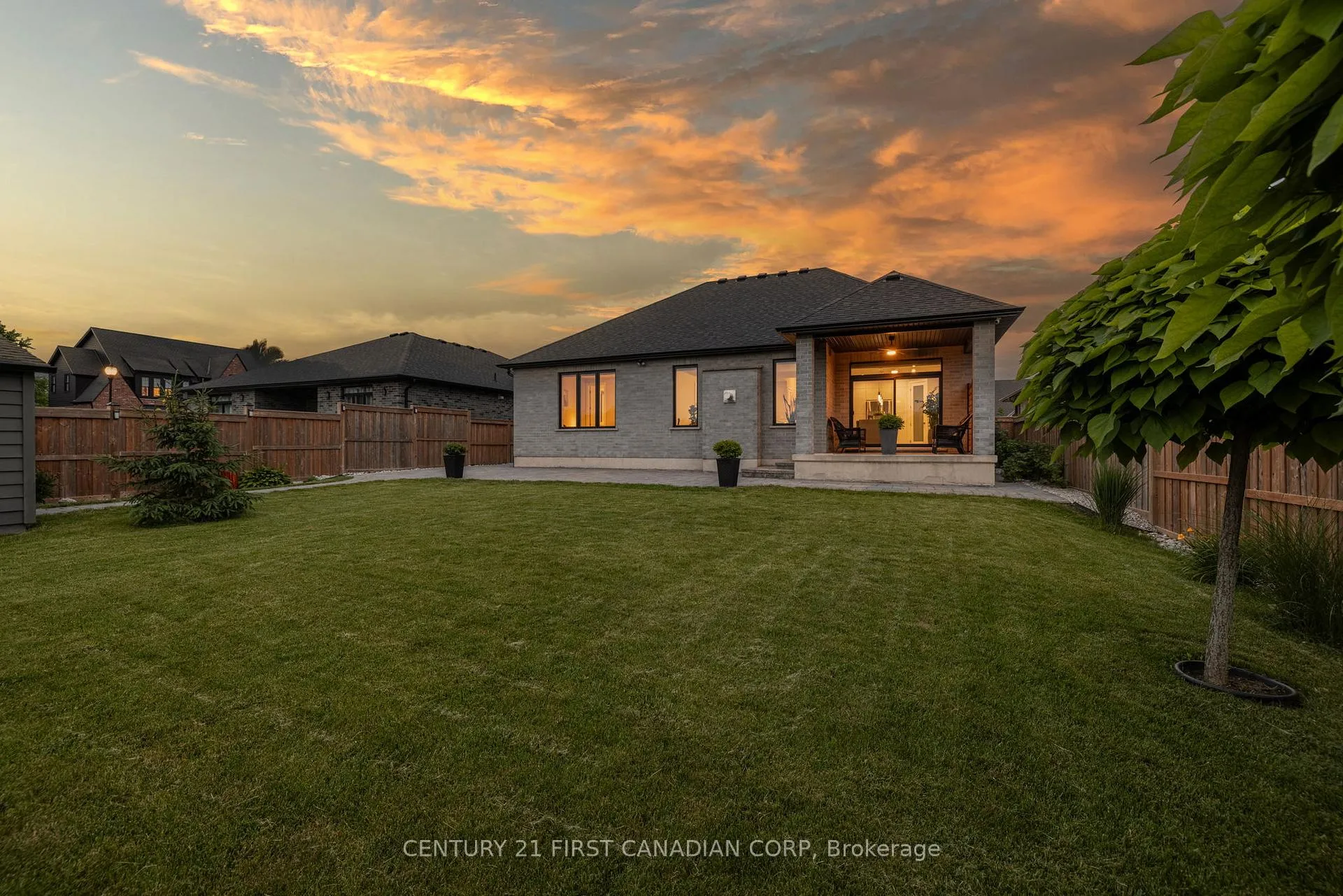 Photo 45 of 16 Foxborough Place, Thames Centre, Thorndale — HOMEH