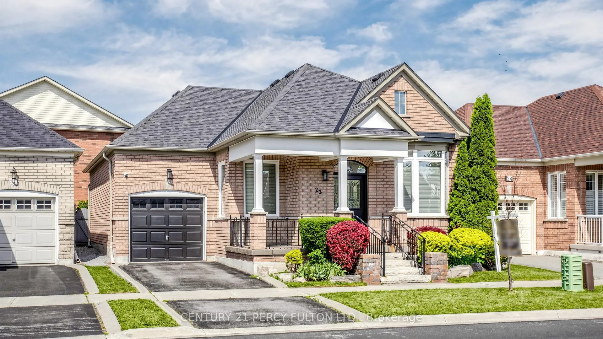 Photo 2 of 22 Delray Drive, Markham, Greensborough — HOMEH
