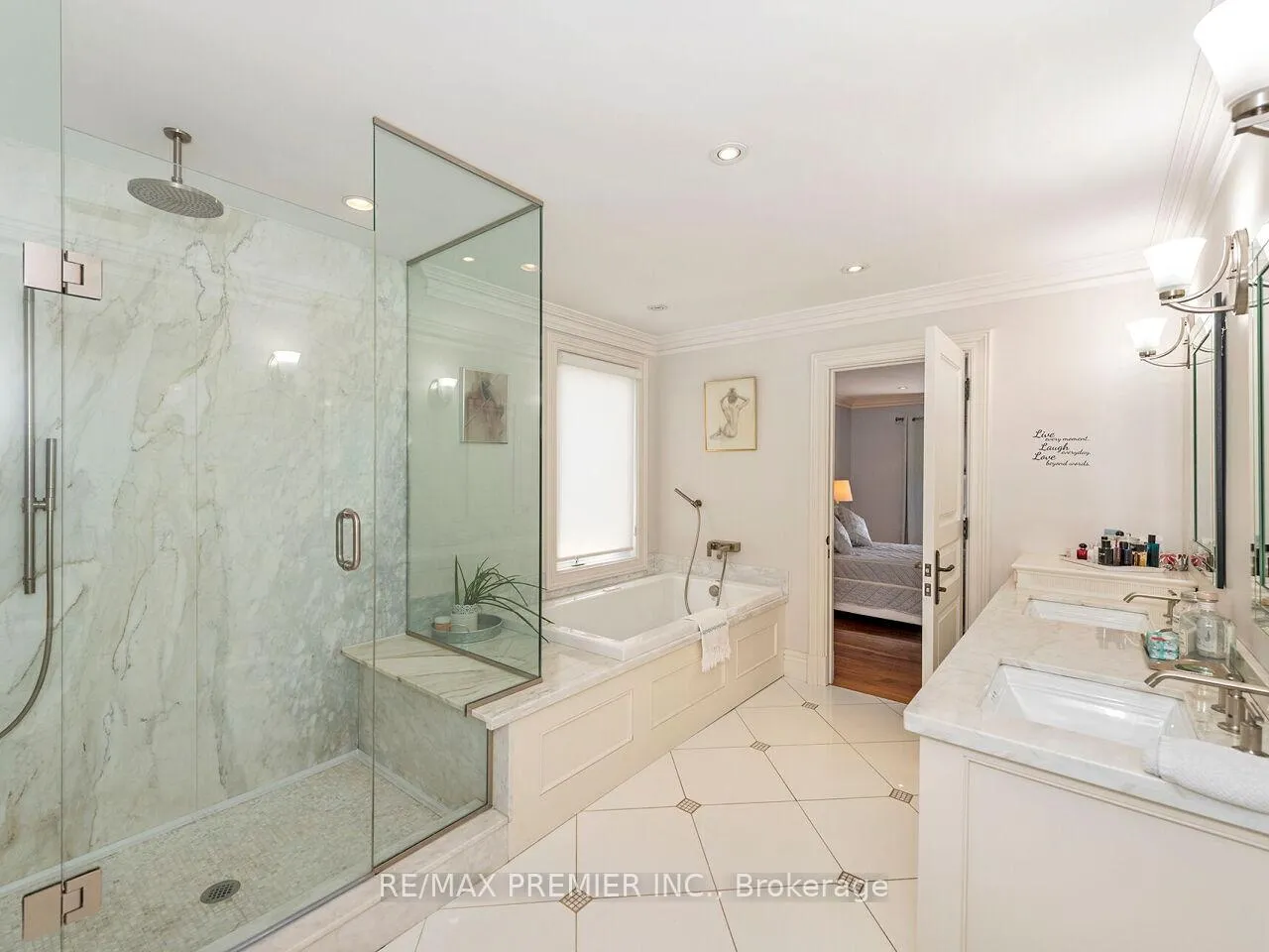 Photo 22 of 35 Yorkdale Crescent, North York, Humberlea-Pelmo Park — HOMEH
