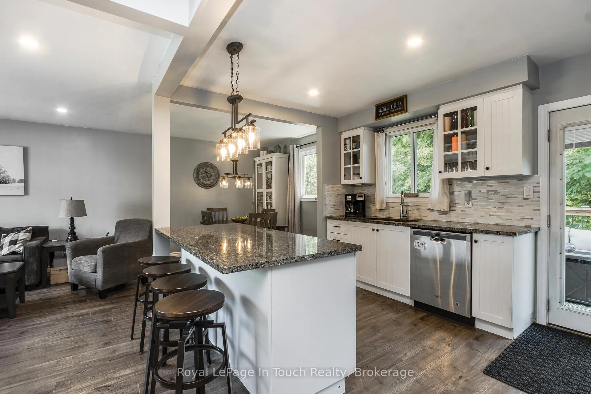 Photo 5 of 457 Hayes Street, Tay, Port McNicoll — HOMEH