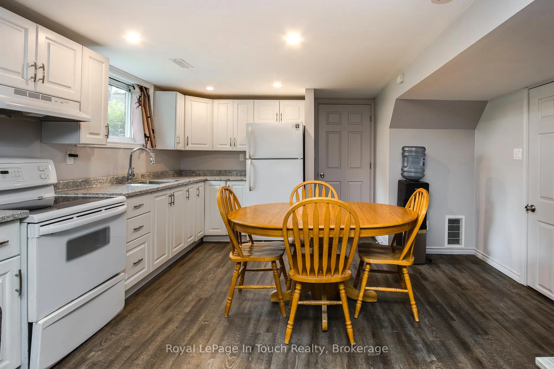 Photo 18 of 457 Hayes Street, Tay, Port McNicoll — HOMEH