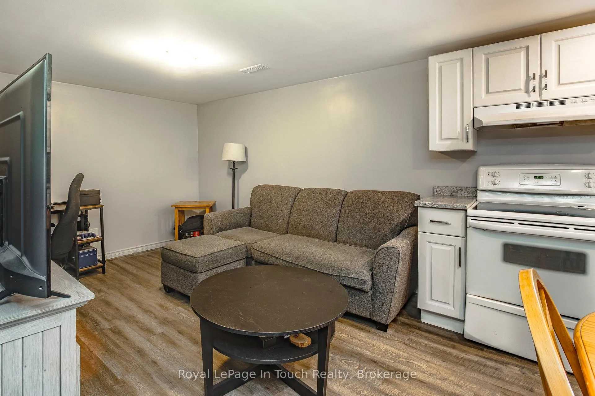 Photo 19 of 457 Hayes Street, Tay, Port McNicoll — HOMEH