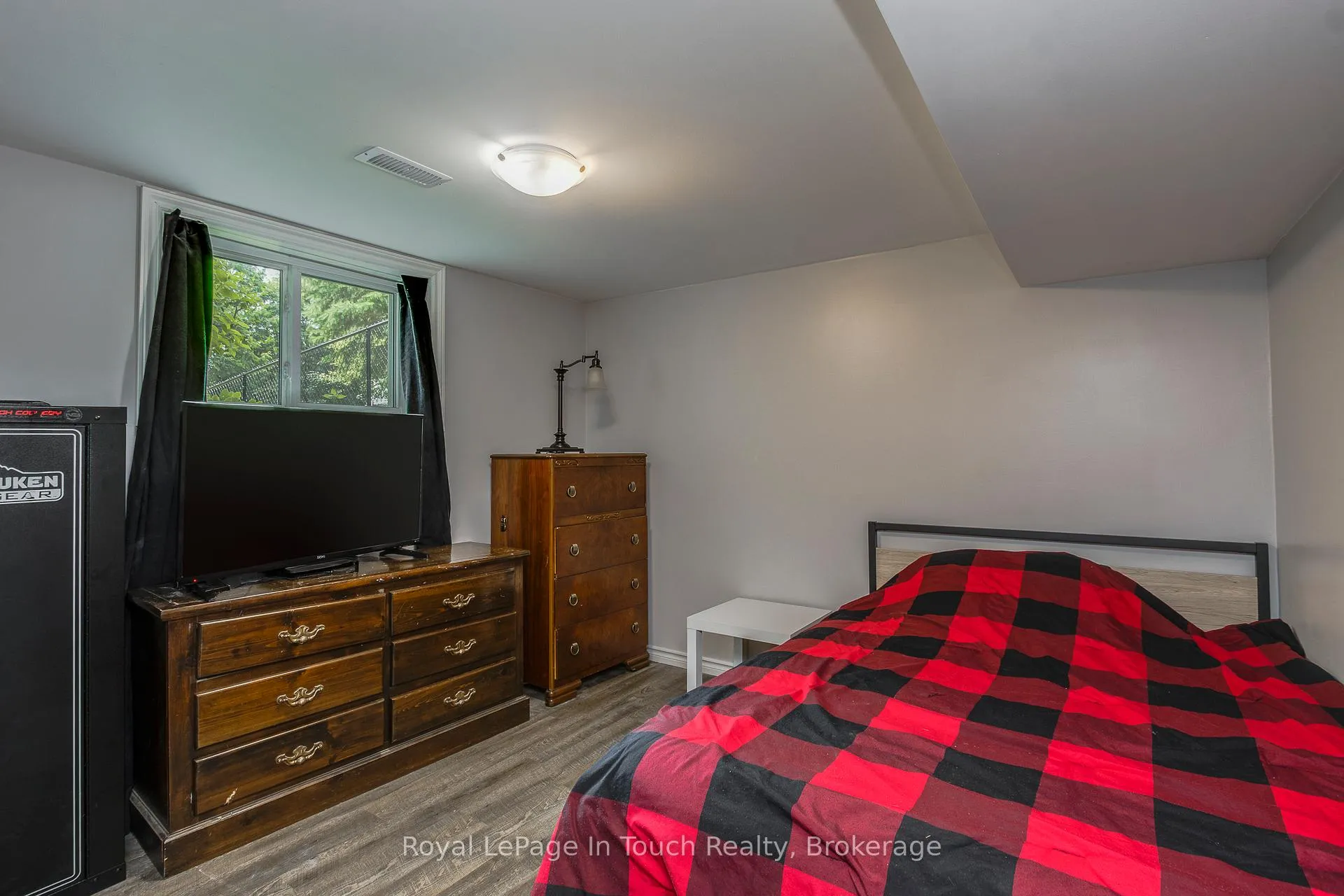 Photo 24 of 457 Hayes Street, Tay, Port McNicoll — HOMEH