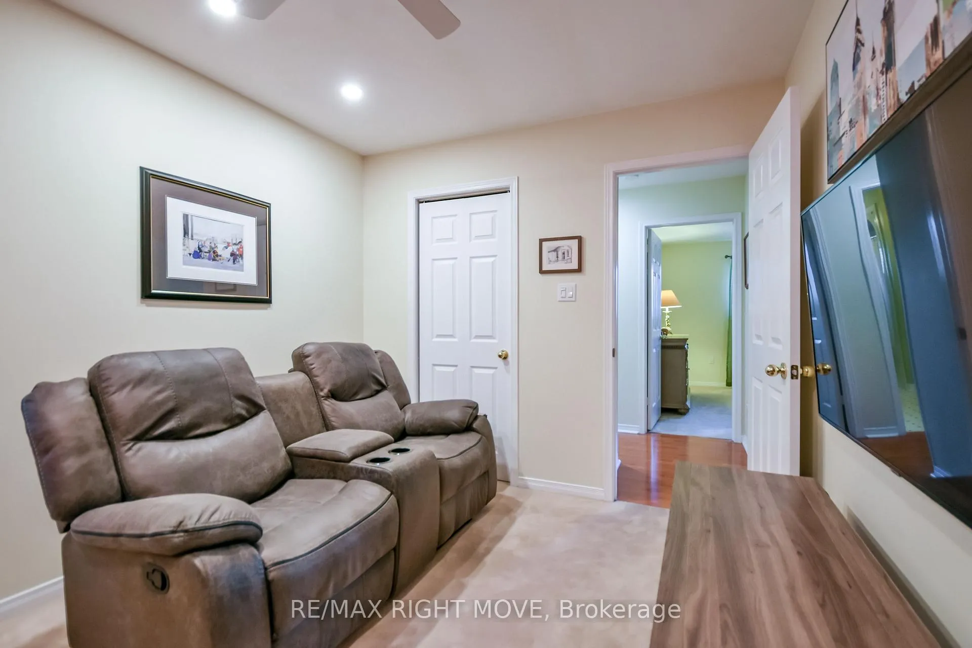 Photo 16 of 89 Carter Crescent, Orillia — HOMEH