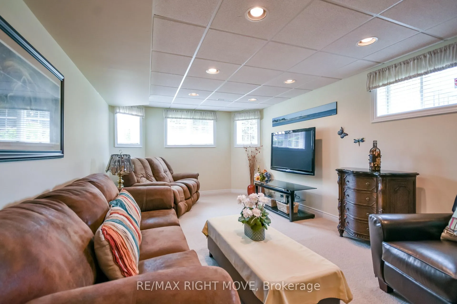 Photo 17 of 89 Carter Crescent, Orillia — HOMEH