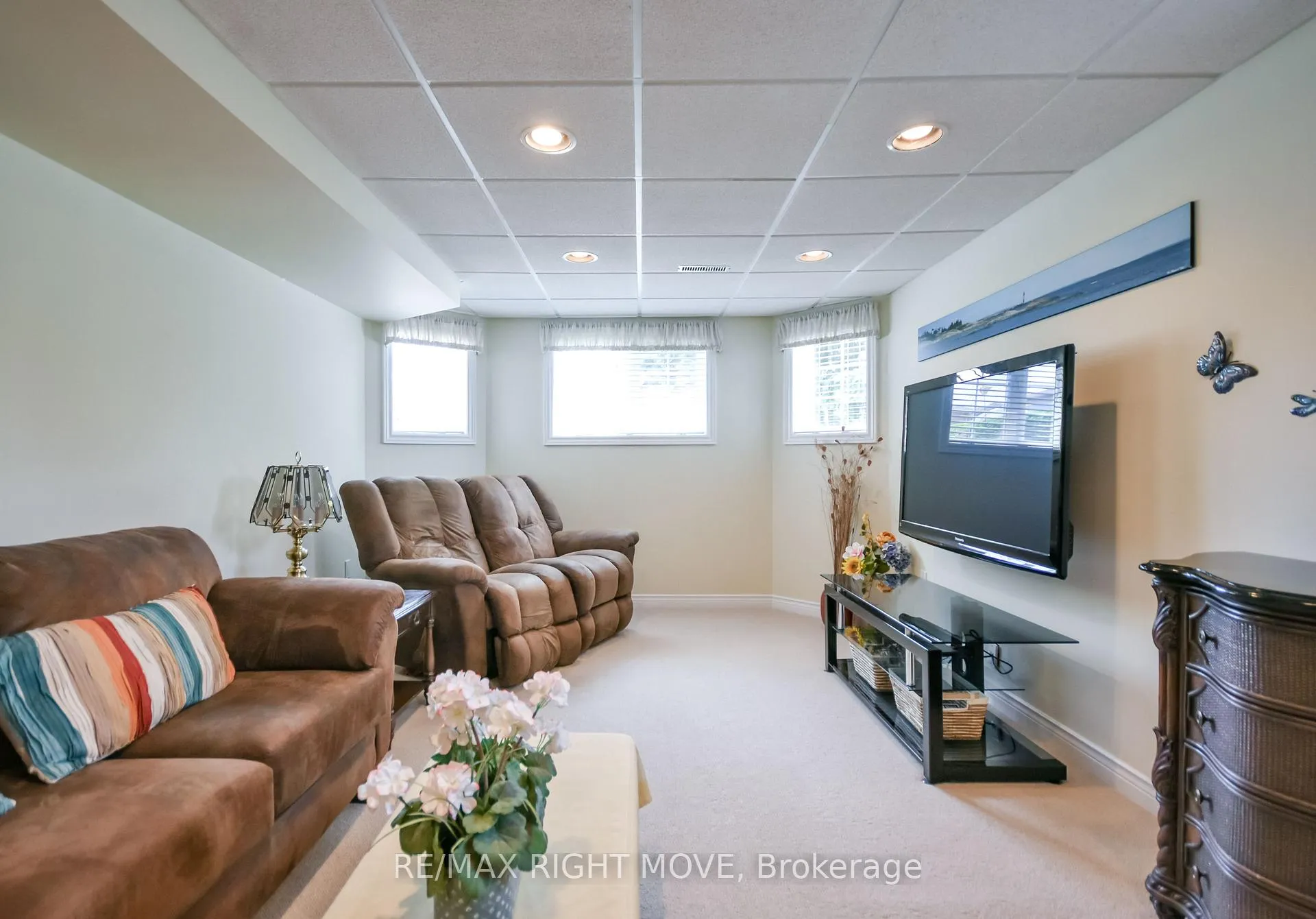 Photo 19 of 89 Carter Crescent, Orillia — HOMEH