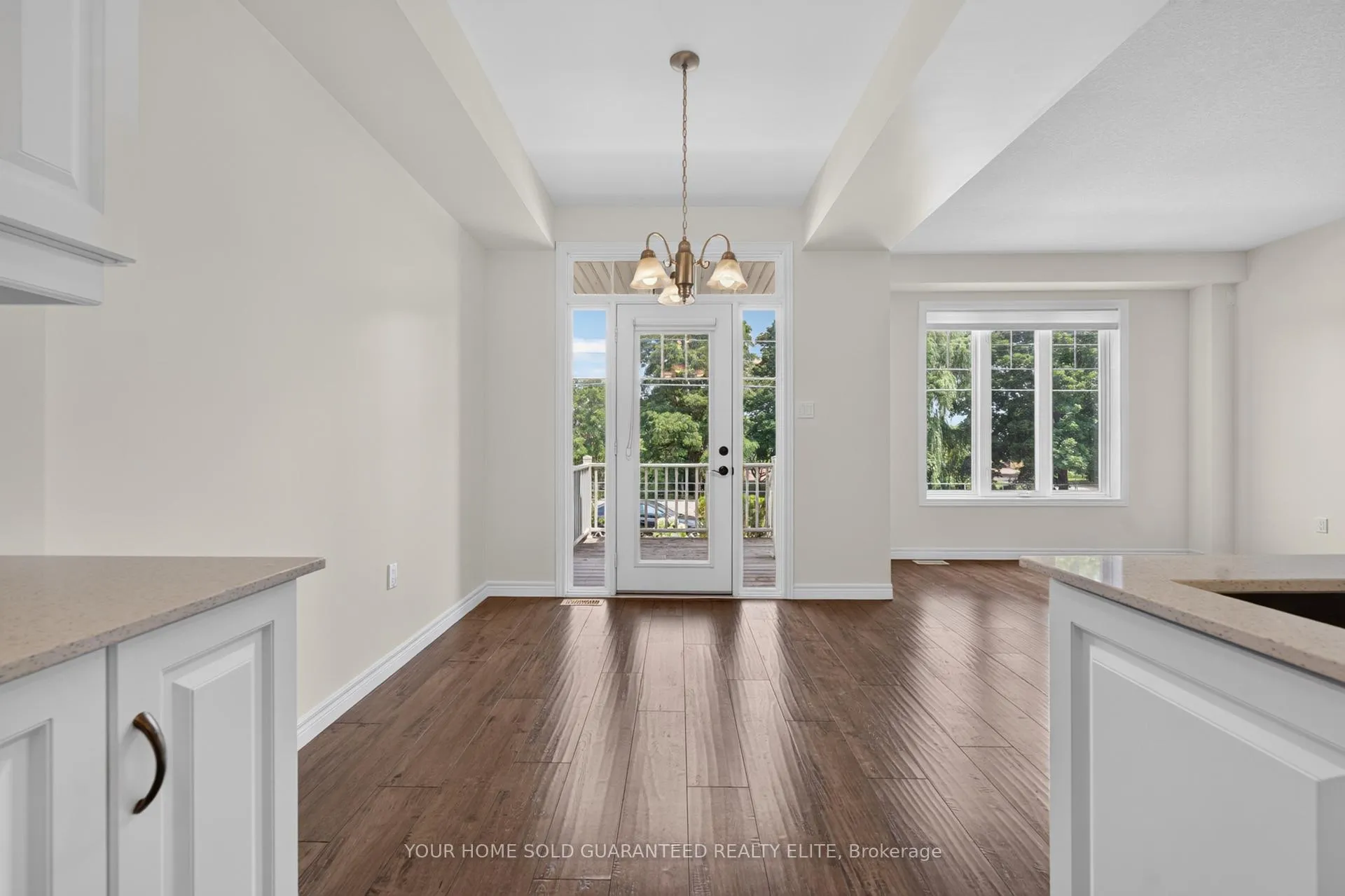 Photo 5 of 114 Dunrobin Lane, Grimsby, Grimsby Beach — HOMEH