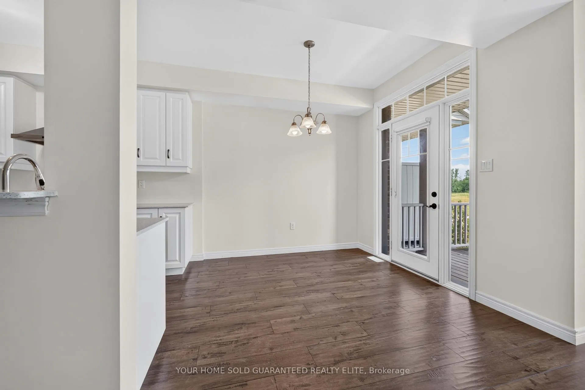 Photo 7 of 114 Dunrobin Lane, Grimsby, Grimsby Beach — HOMEH