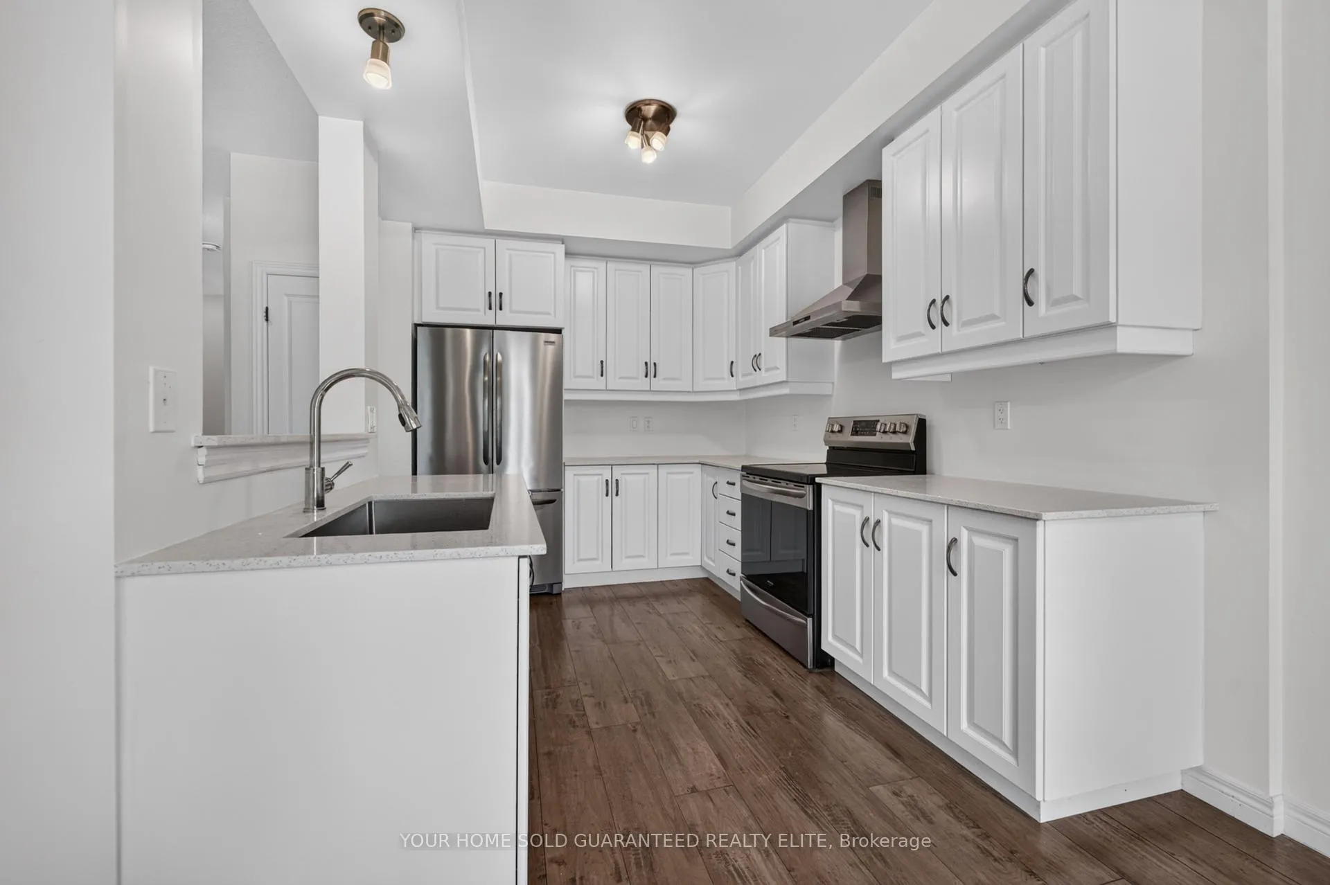 Photo 8 of 114 Dunrobin Lane, Grimsby, Grimsby Beach — HOMEH