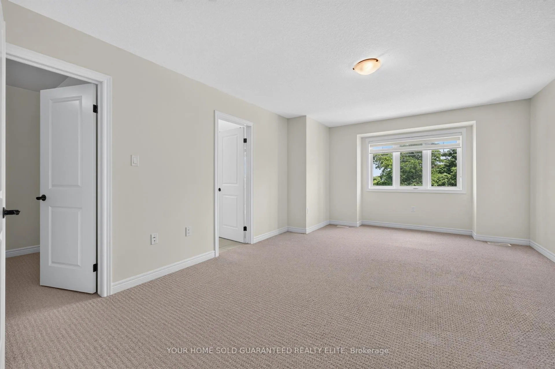 Photo 14 of 114 Dunrobin Lane, Grimsby, Grimsby Beach — HOMEH