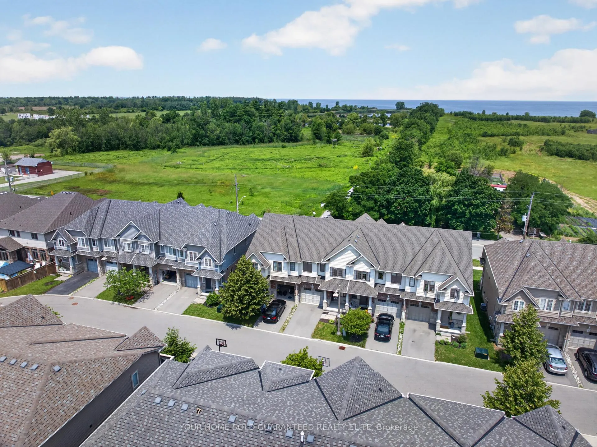 Photo 27 of 114 Dunrobin Lane, Grimsby, Grimsby Beach — HOMEH