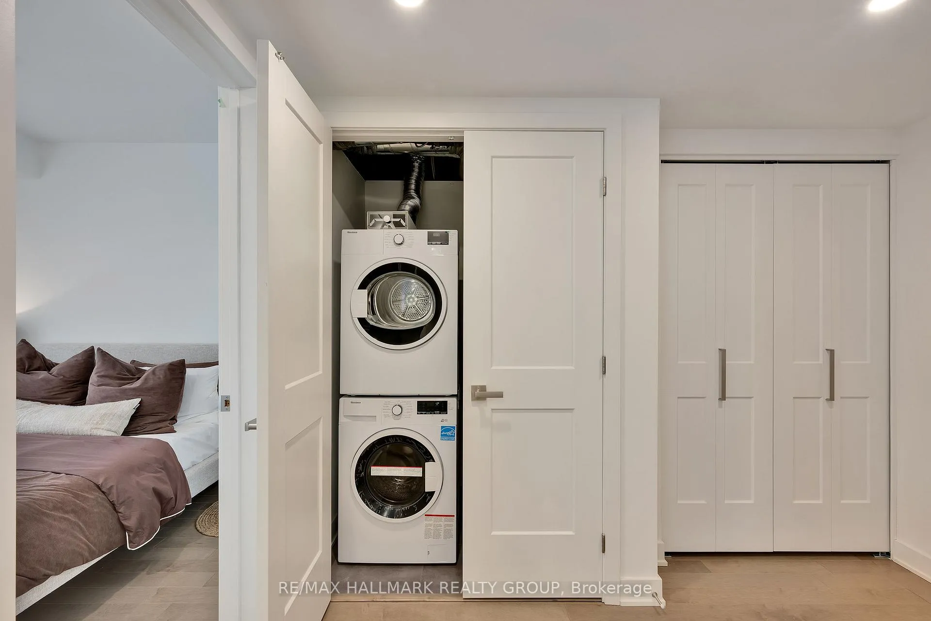Photo 6 of Unit 1406, 340 Queen Street, Ottawa, Ottawa Centre — HOMEH